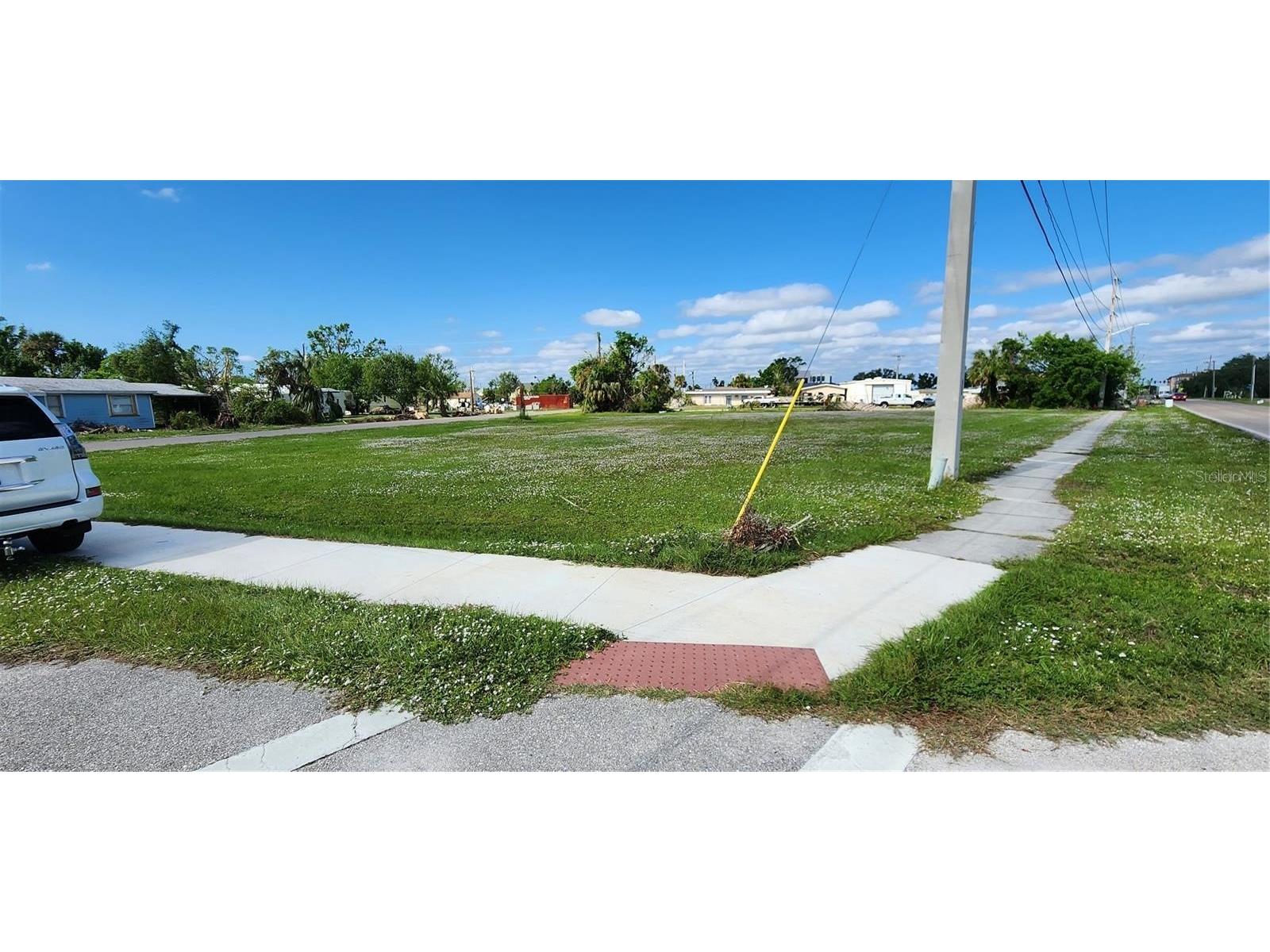 466 Booth Street Punta Gorda FL 33950 C7510271 image3