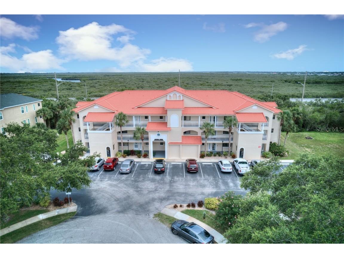 466 Bouchelle Drive #203 New Smyrna Beach FL 32169 V4930471 image1