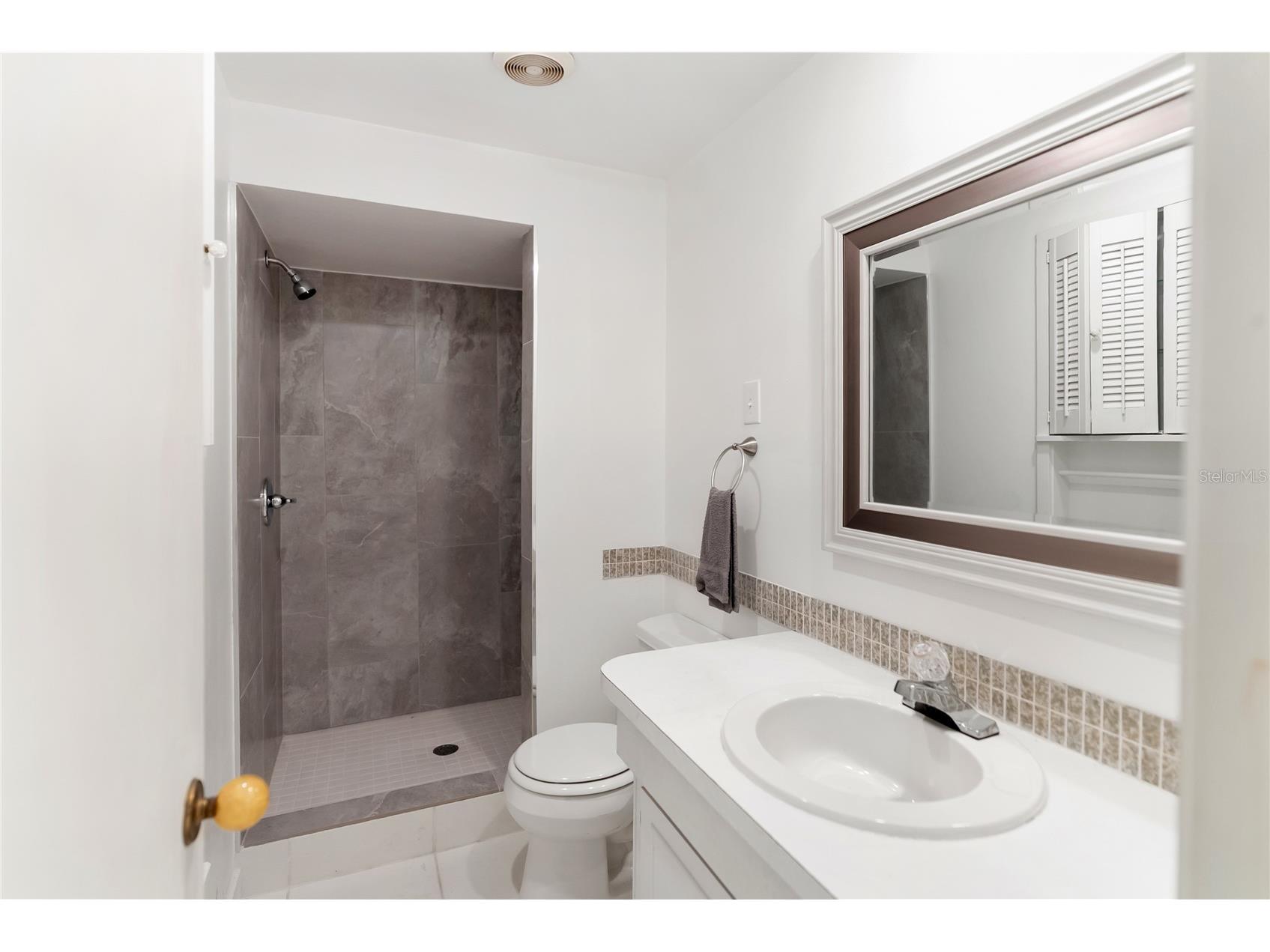 466 Sunnyside Drive Venice FL 34293 A4669970 image29