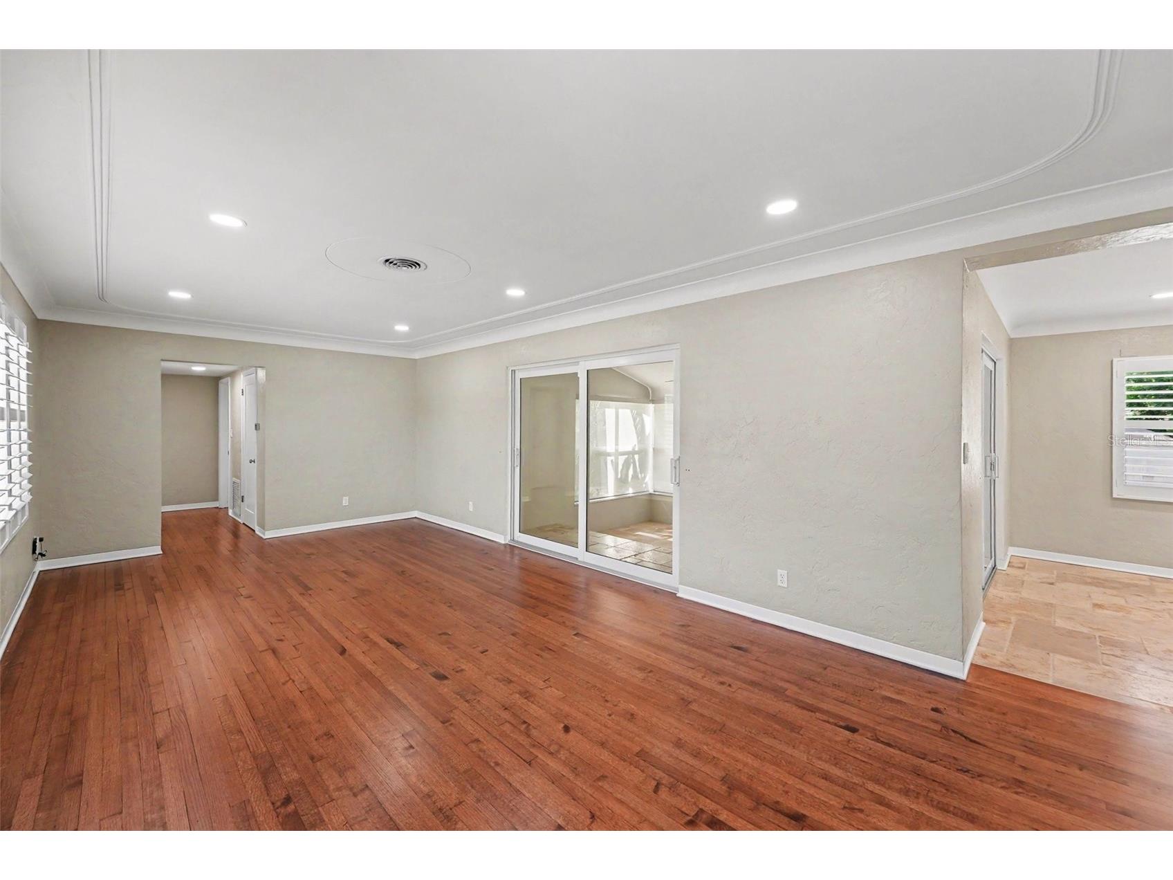4660 22nd Avenue S Saint Petersburg FL 33711 O6421074 image6