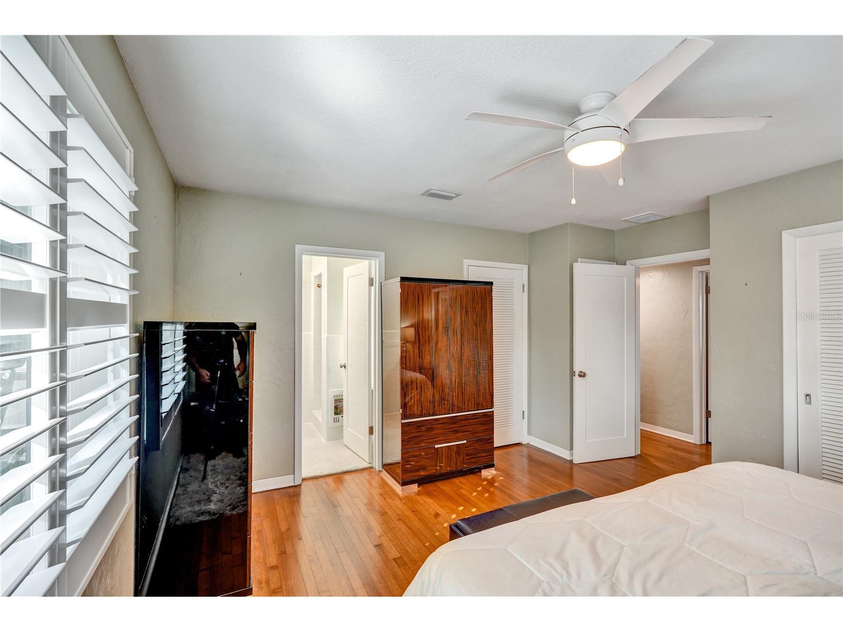 4660 22nd Avenue S Saint Petersburg FL 33711 TB8459075 image25