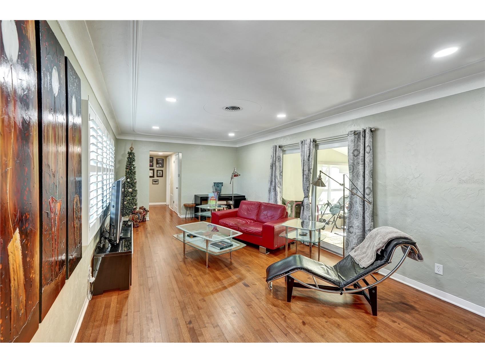 4660 22nd Avenue S Saint Petersburg FL 33711 TB8459075 image3