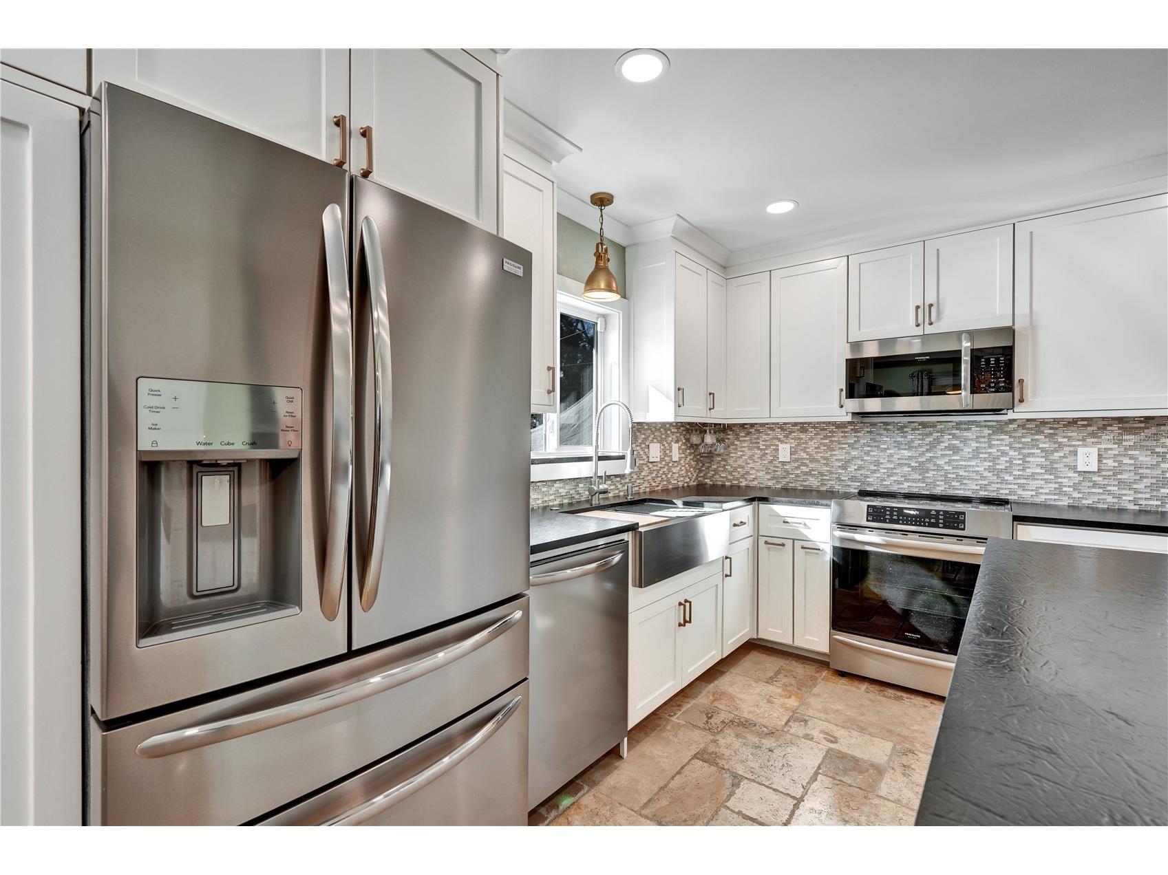 4660 22nd Avenue S Saint Petersburg FL 33711 TB8459075 image5