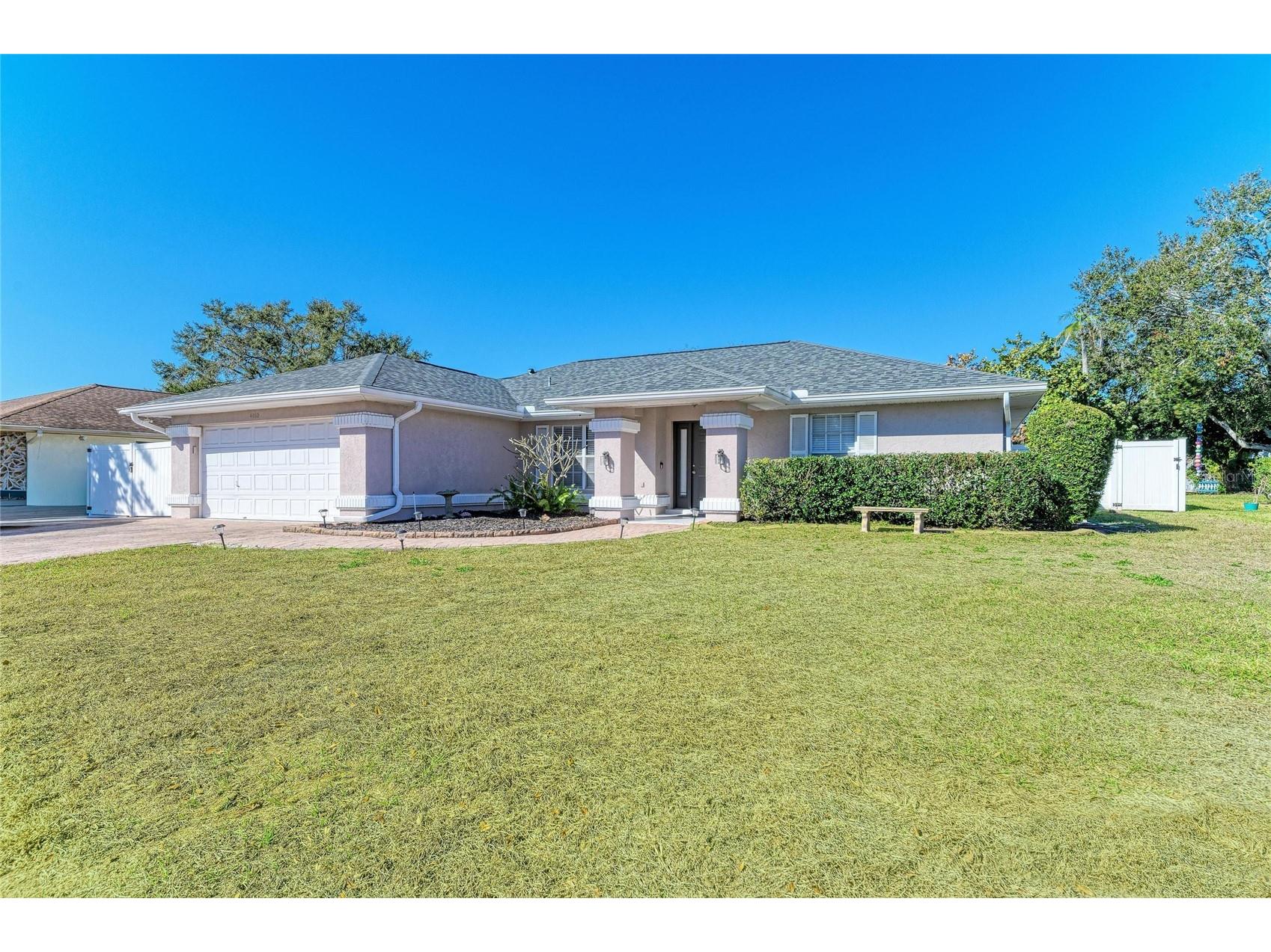 4660 32nd Court E Bradenton FL 34203 A4683977 image1