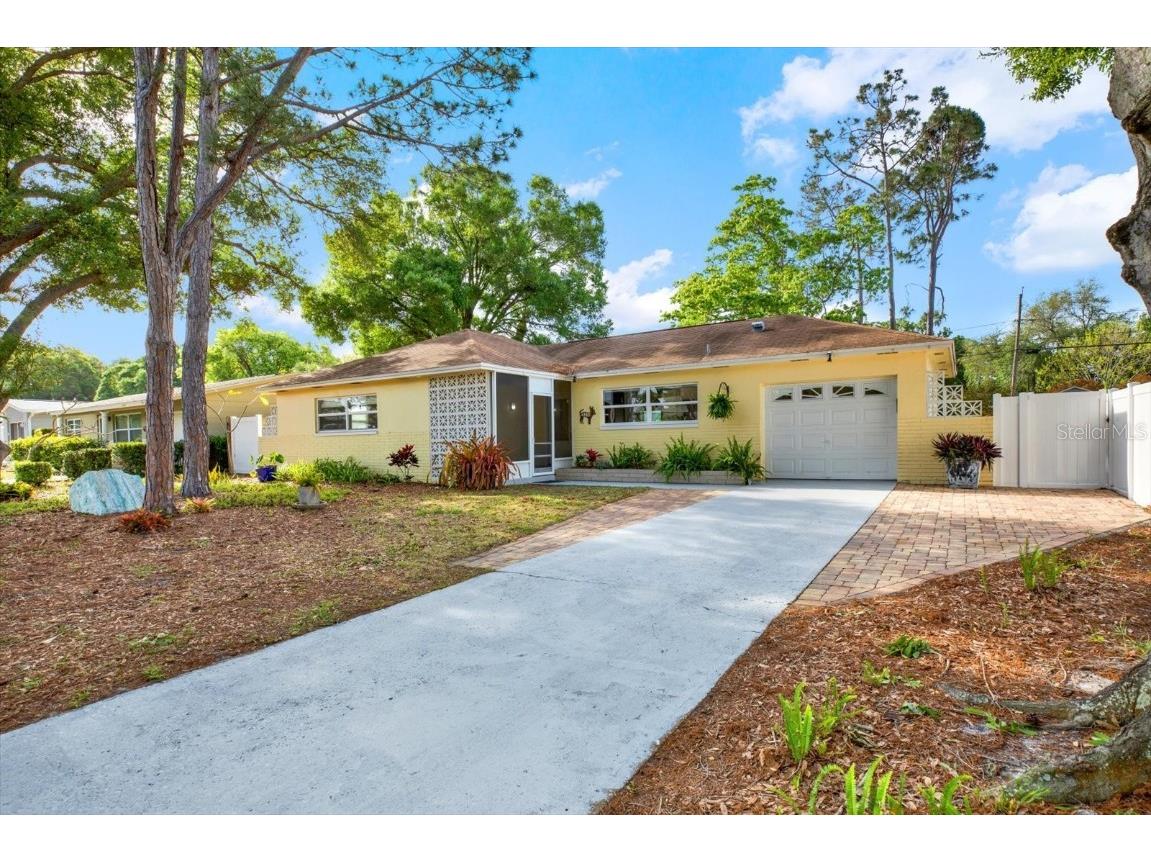 4660 33rd Avenue N Saint Petersburg FL 33713 U8237403 image1