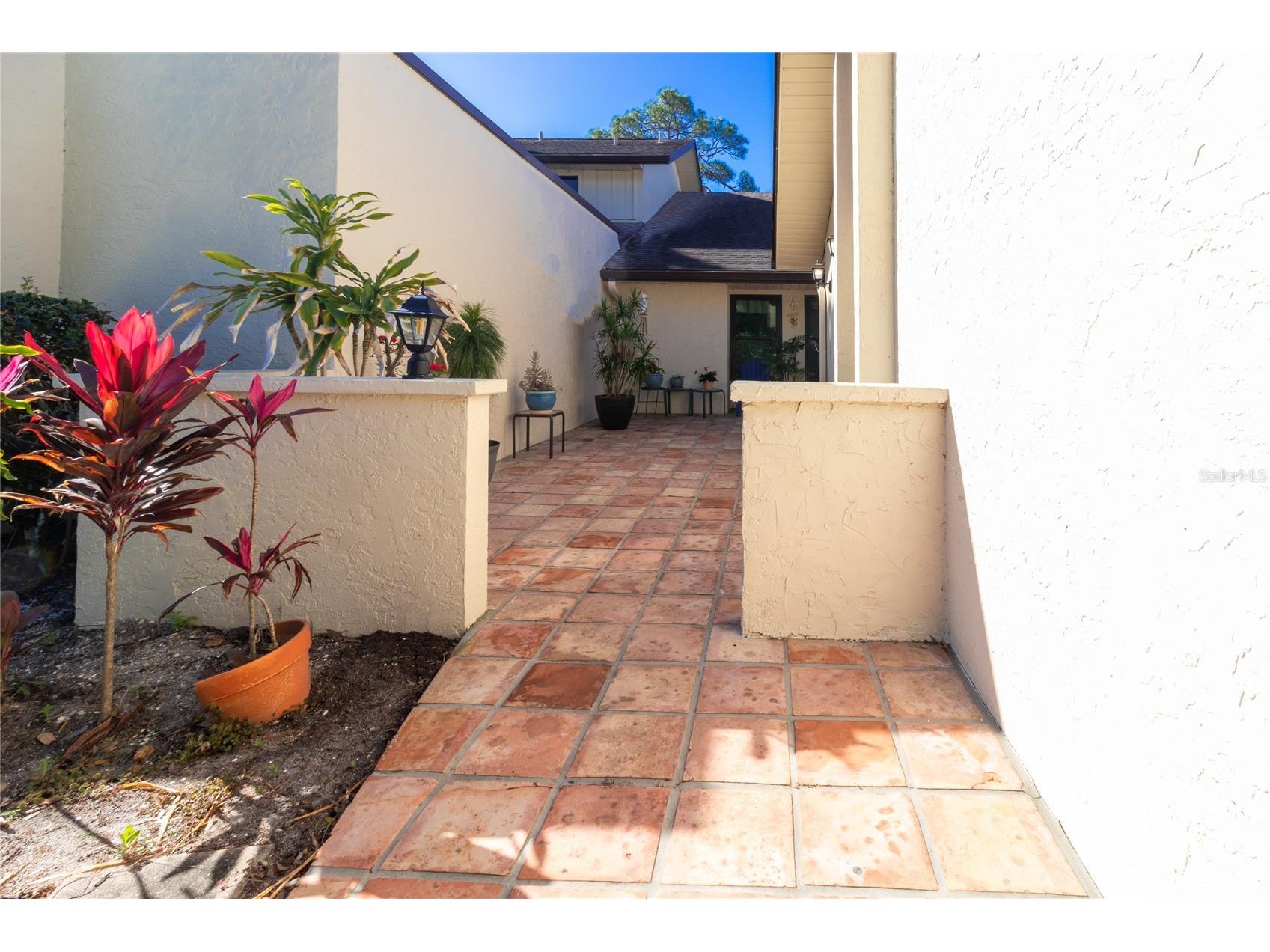 4660 La Jolla Drive Bradenton FL 34210 A4697680 image2