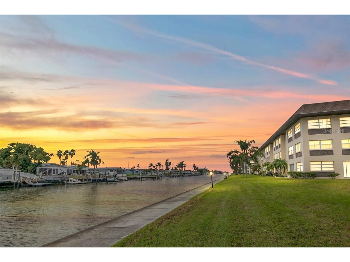 4660 Marine Parkway #203 New Port Richey FL 34652 - NORTH CHANNEL W7857649 image1