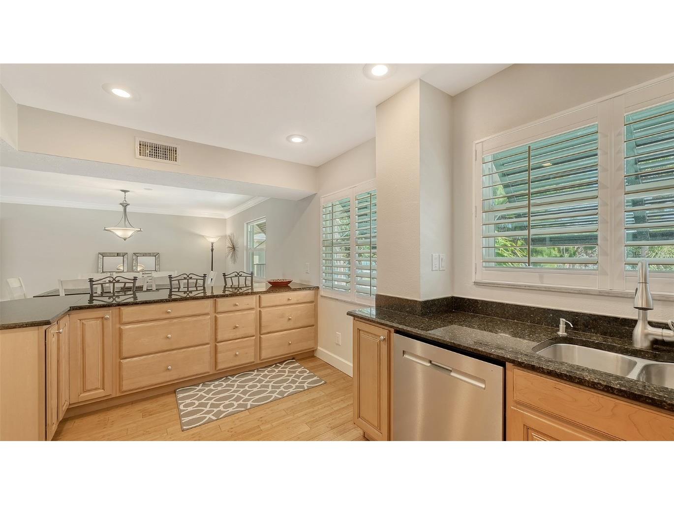 4660 Ocean Blvd #B2 Sarasota FL 34242 A4517189 image18