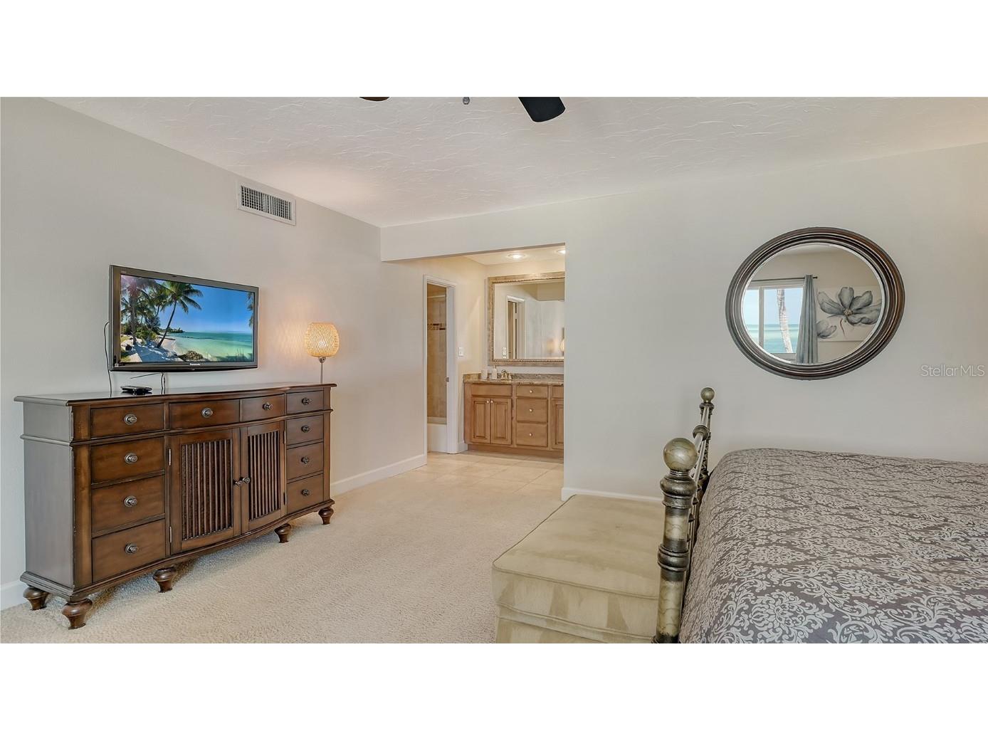 4660 Ocean Blvd #B2 Sarasota FL 34242 A4517189 image28