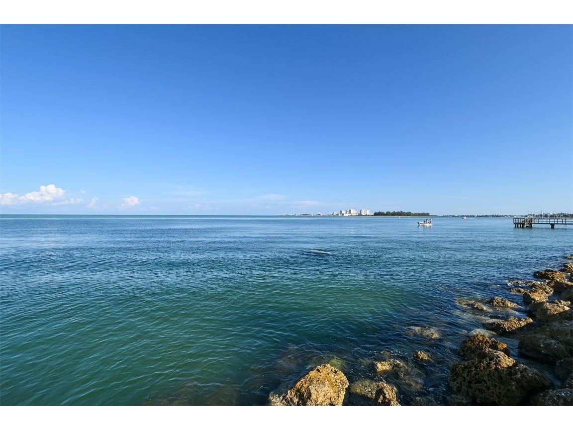 4660 Ocean Blvd #B2 Sarasota FL 34242 A4517189 image40