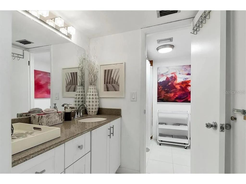 4660 Ocean Boulevard #Q2 Sarasota FL 34242 A4666437 image10