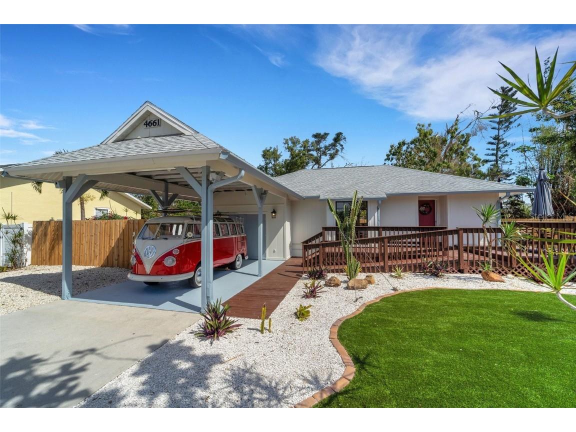 4661 Alligator Drive Venice FL 34293 A4640797 image1