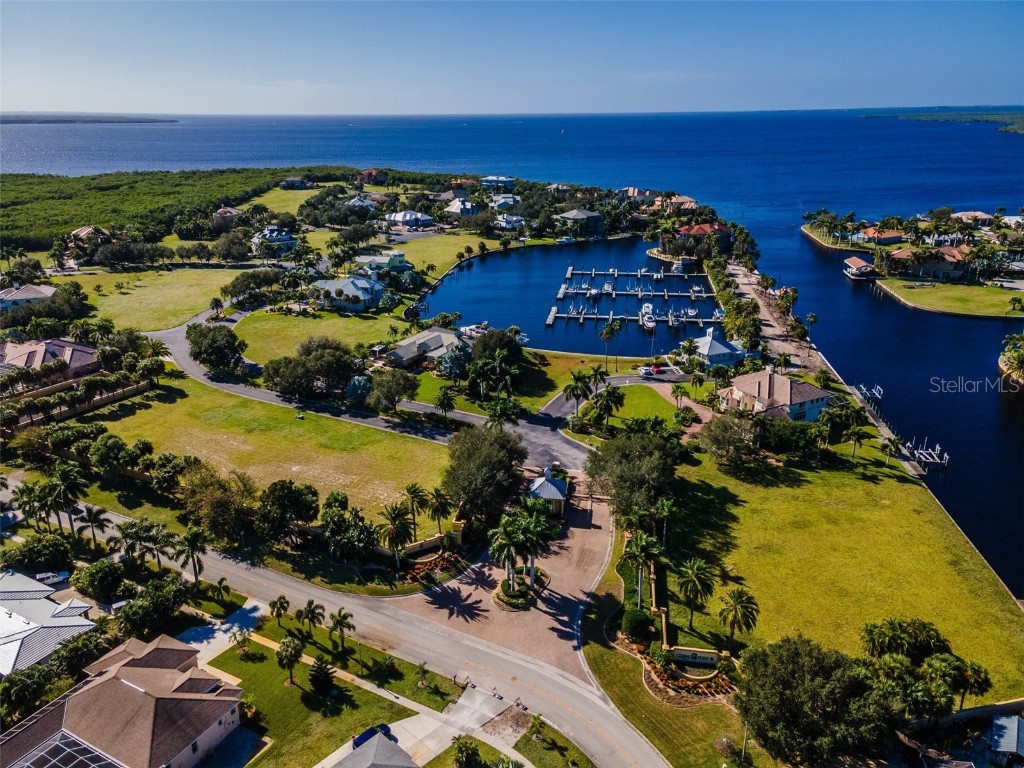 4661 Grassy Point Boulevard Port Charlotte FL 33952 C7517511 image7