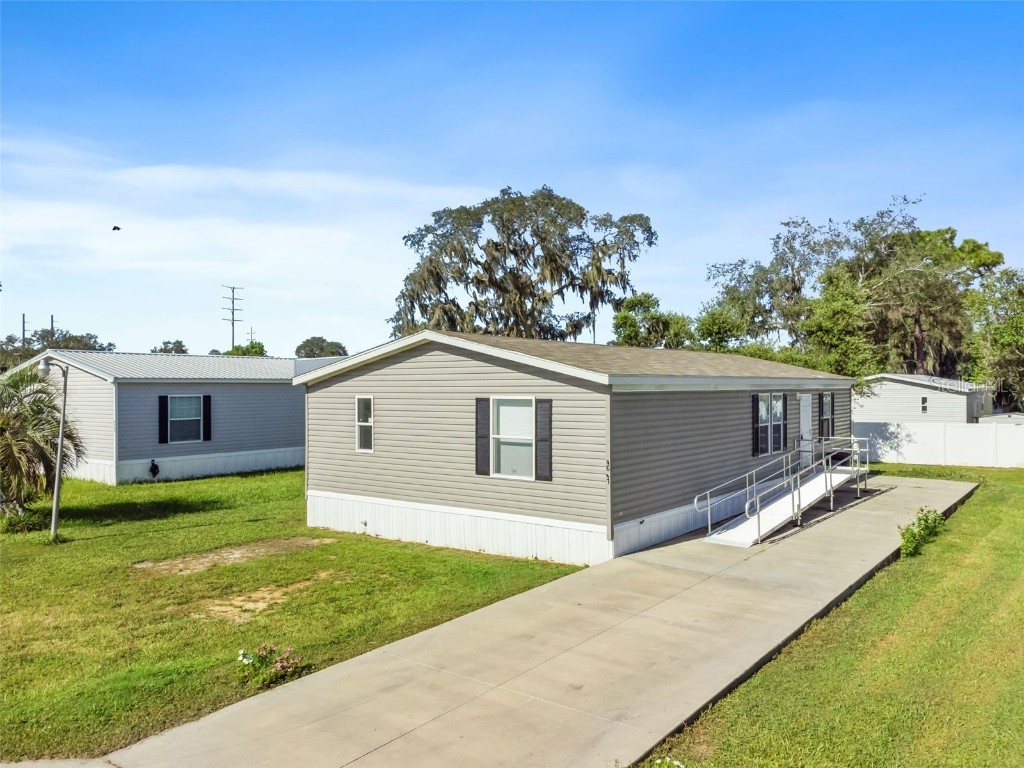 4661 Royal Palm Drive Zephyrhills FL 33542 T3552053 image1