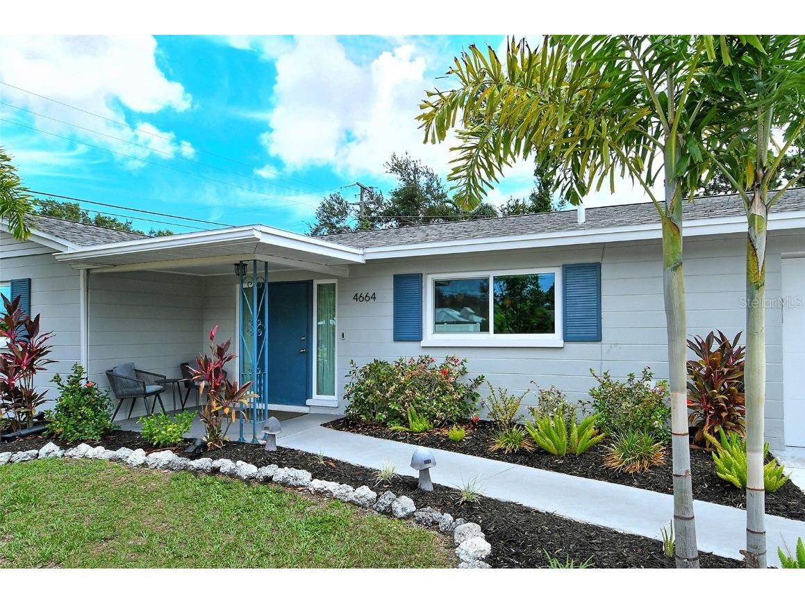 4664 Maceachen Boulevard Sarasota FL 34233 A4613915 image1