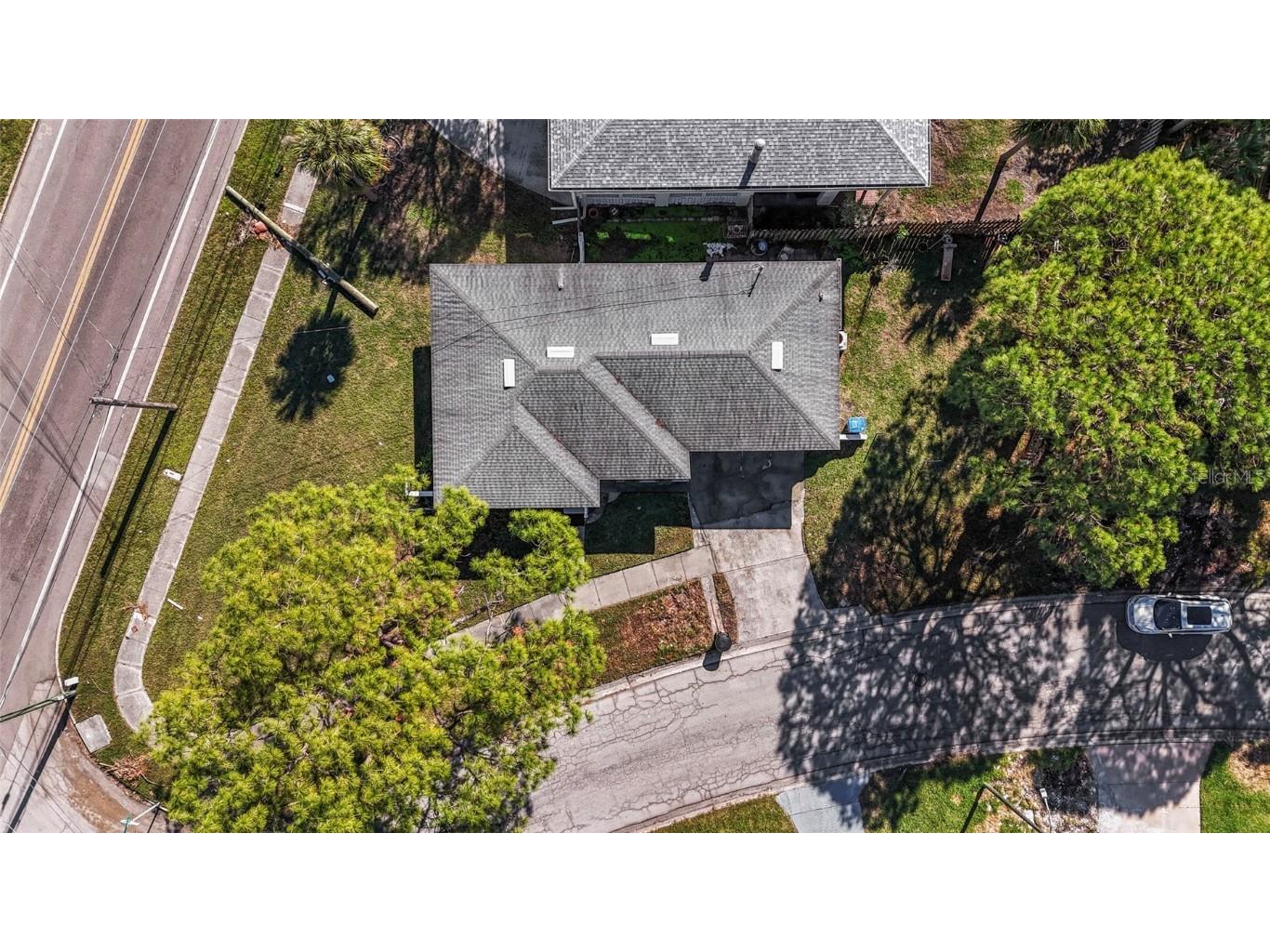 4666 Helena Street NE Saint Petersburg FL 33703 TB8327669 image2