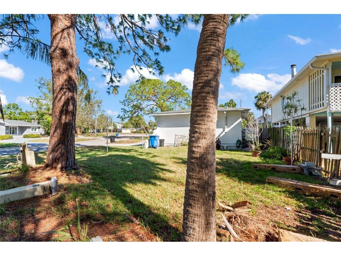 4666 Helena Street NE Saint Petersburg FL 33703 TB8327669 image7