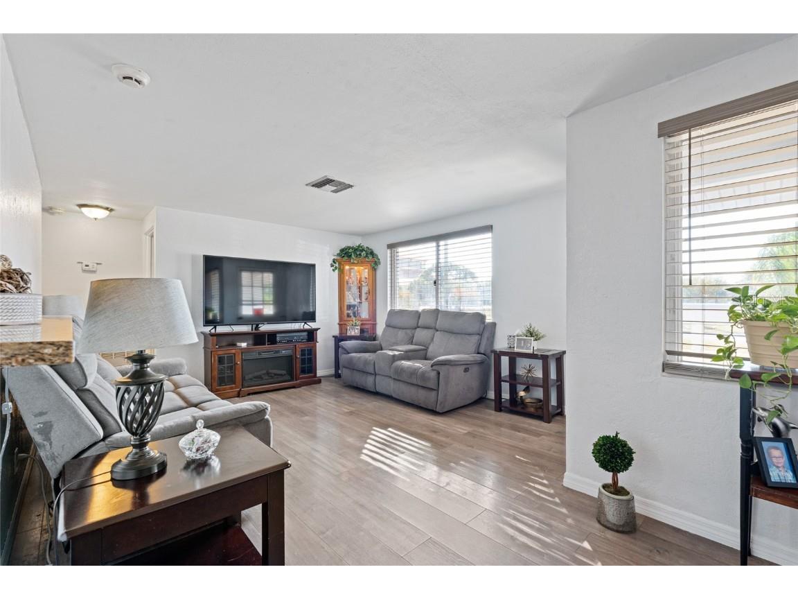 4667 82nd Avenue N Pinellas Park FL 33781 TB8450274 image3