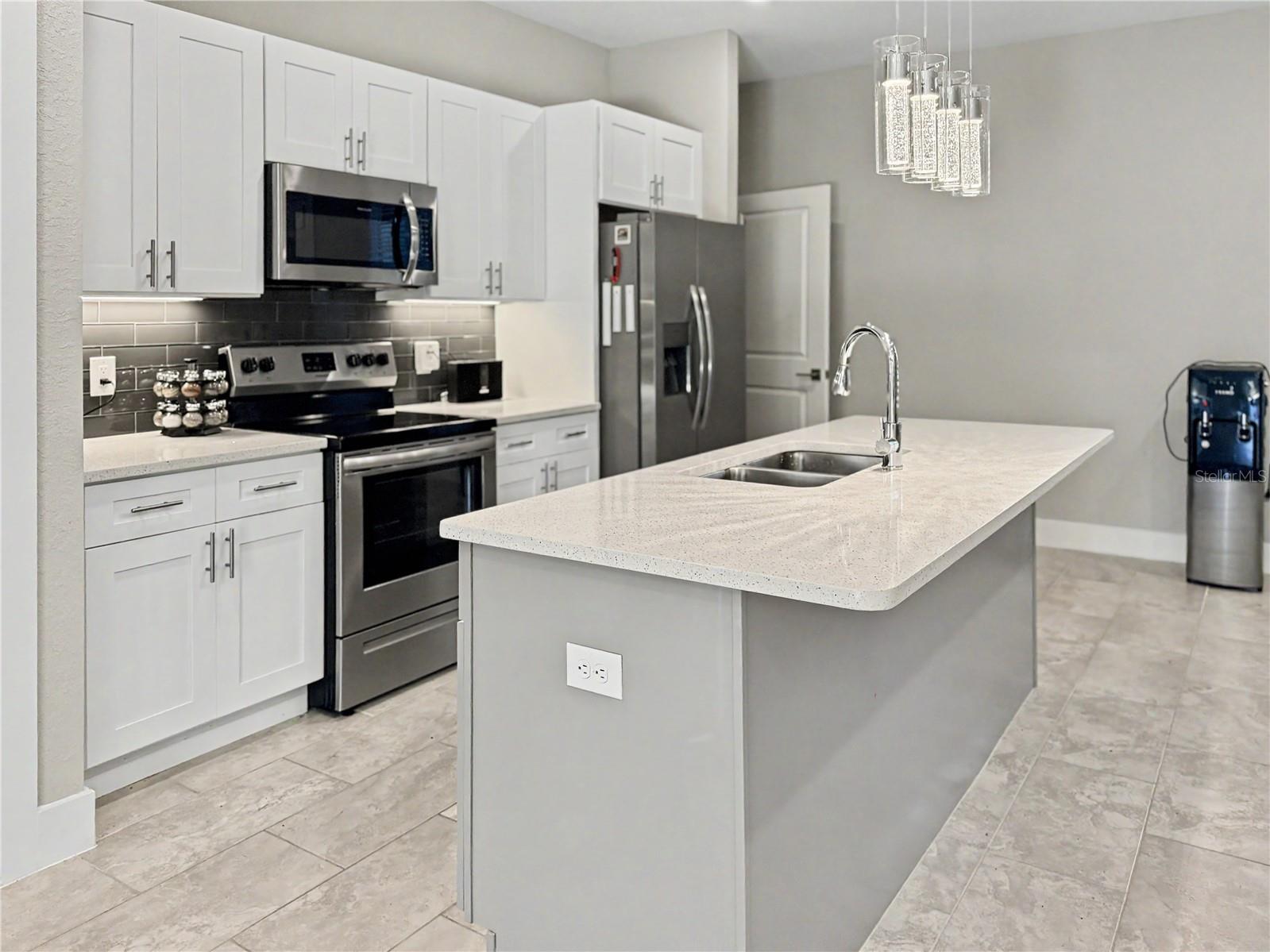 4667 Brasher Avenue North Port FL 34287 C7522078 image5