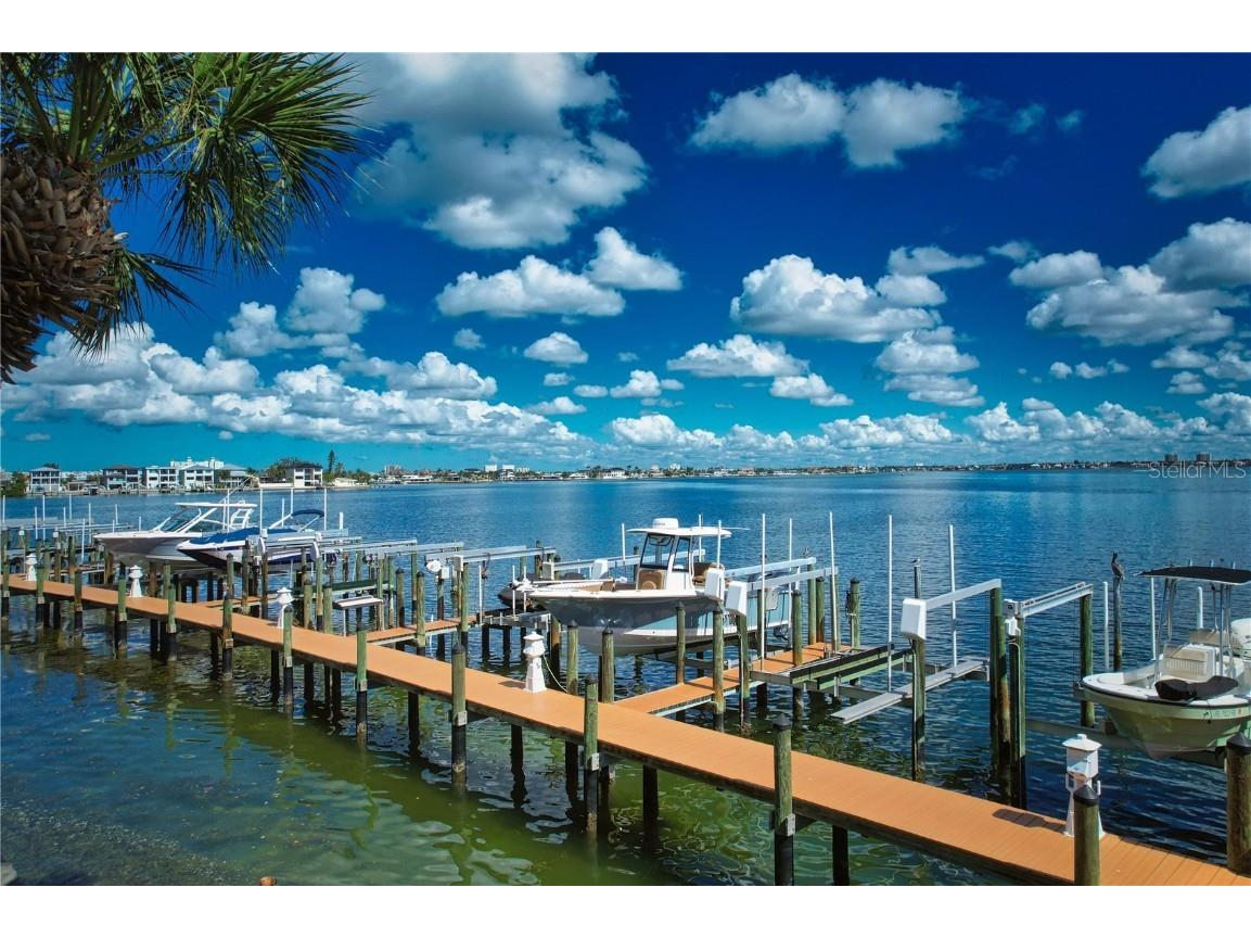 4667 Mirabella Court Saint Pete Beach FL 33706 - BOCA CIEGA BAY TB8403742 image1