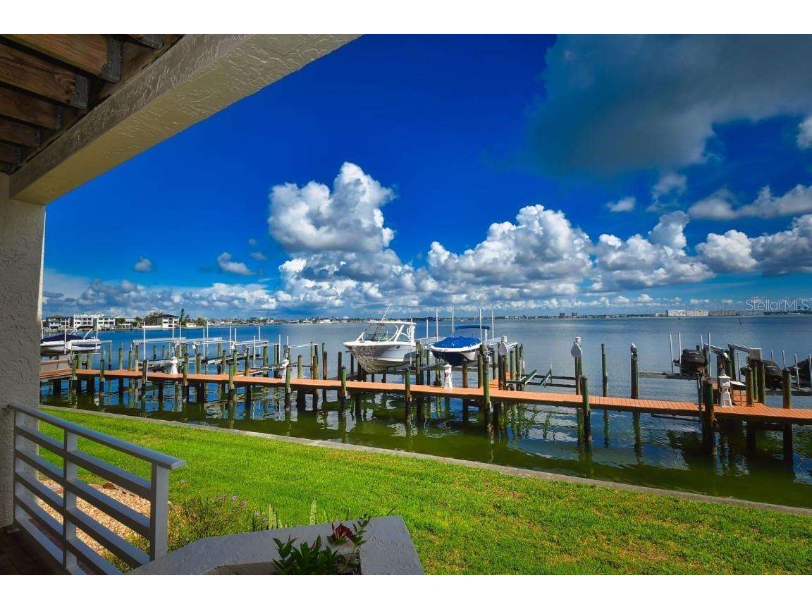 4667 Mirabella Court Saint Pete Beach FL 33706 - BOCA CIEGA BAY TB8403742 image36