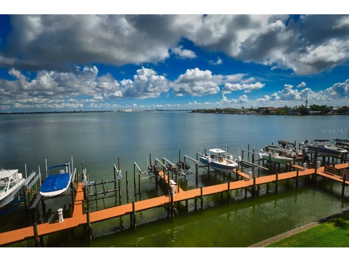 4667 Mirabella Court Saint Pete Beach FL 33706 - BOCA CIEGA BAY TB8403742 image48