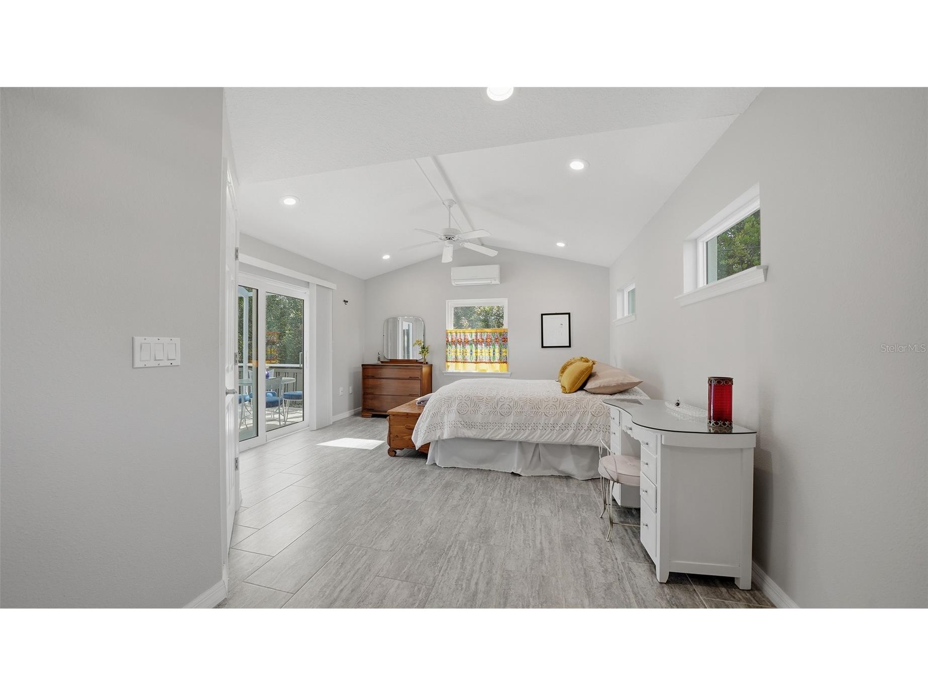 4668 Hamlets Grove Drive Sarasota FL 34235 A4687048 image21