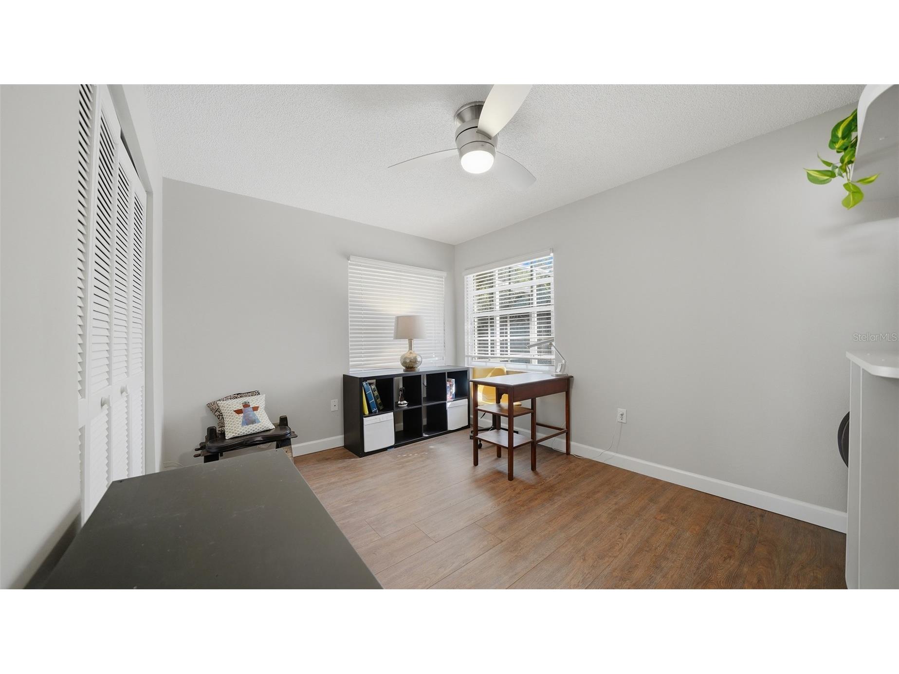 4668 Hamlets Grove Drive Sarasota FL 34235 A4687048 image35