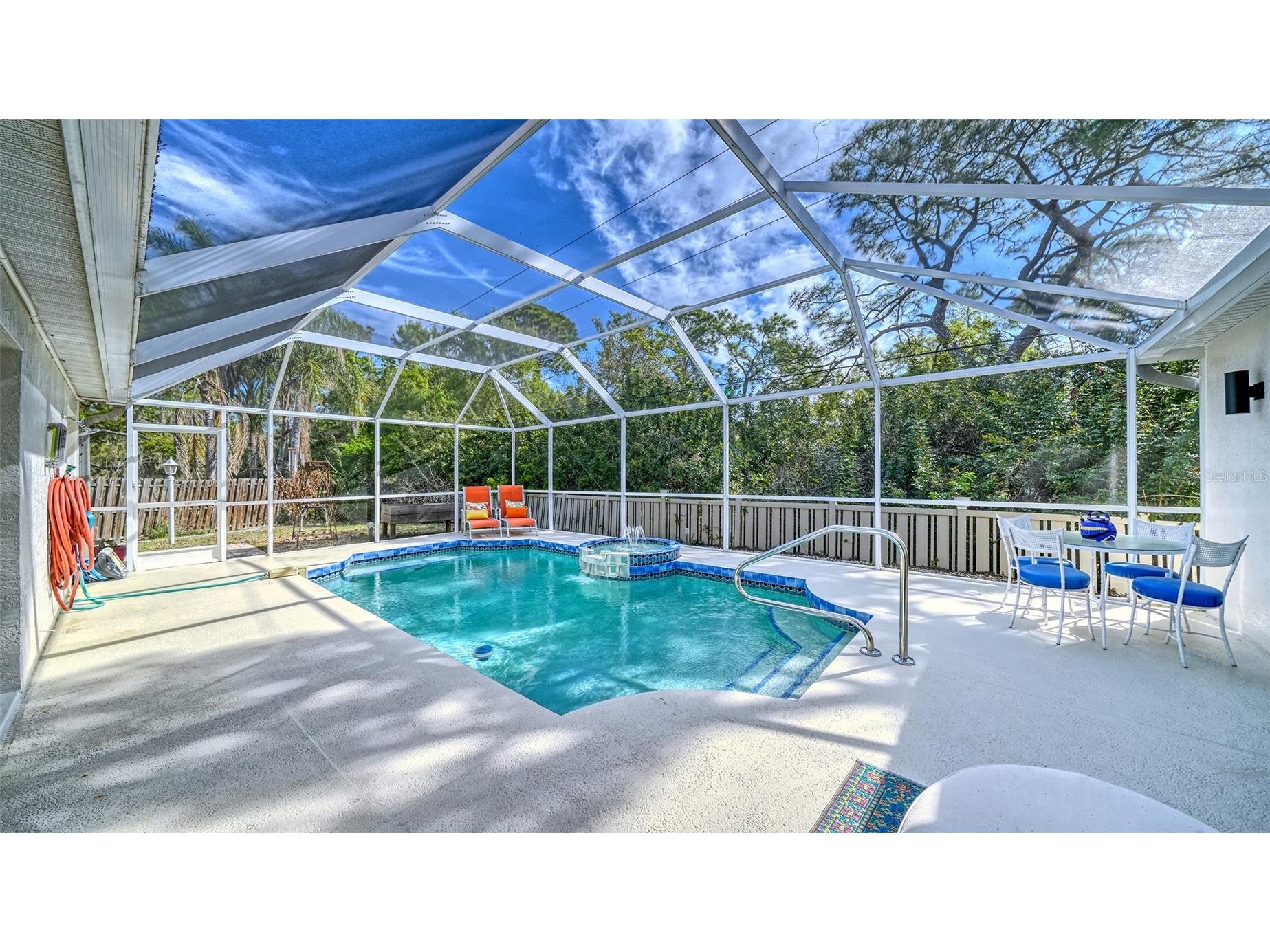 4668 Hamlets Grove Drive Sarasota FL 34235 A4687048 image37