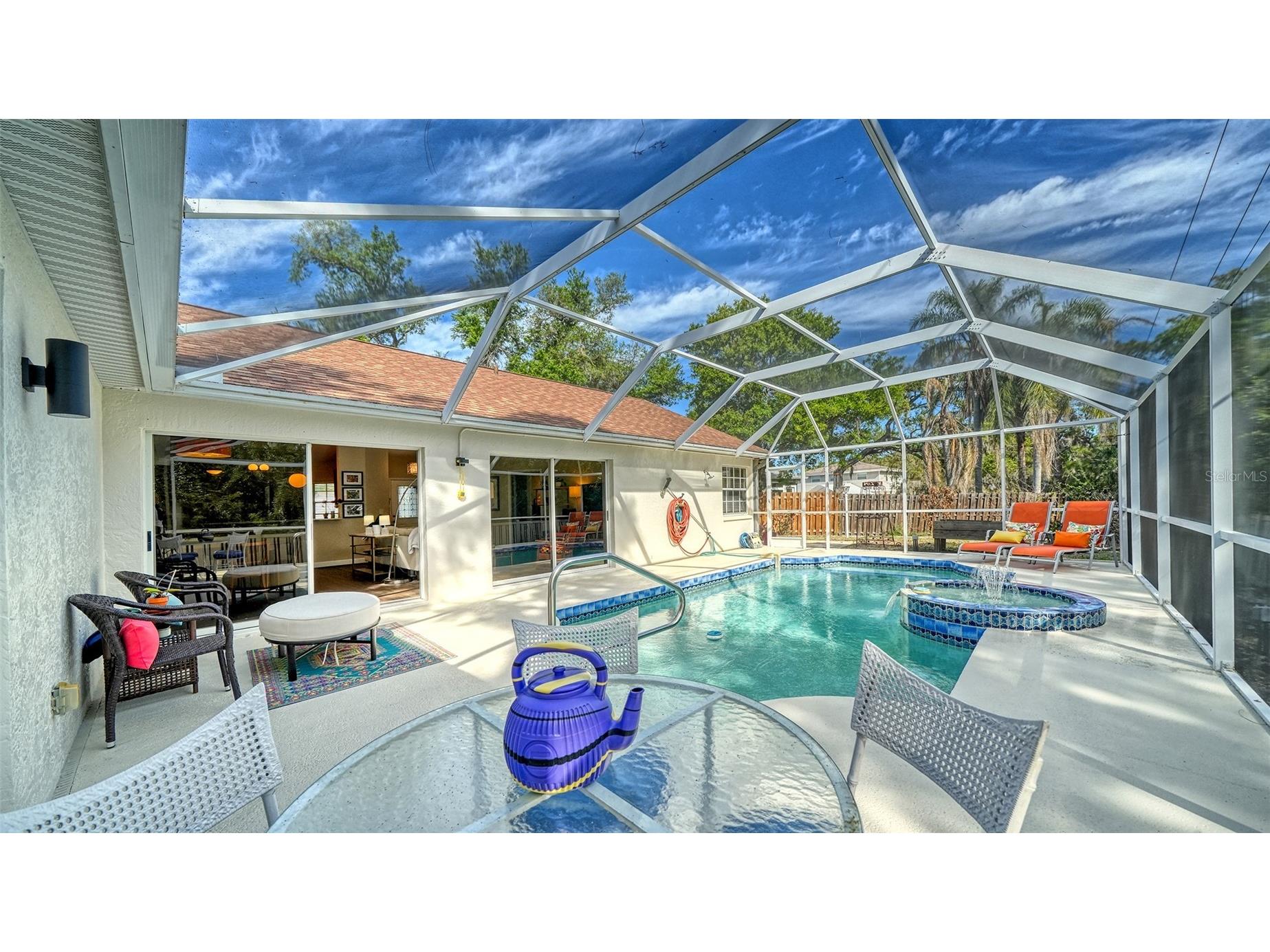 4668 Hamlets Grove Drive Sarasota FL 34235 A4687048 image39