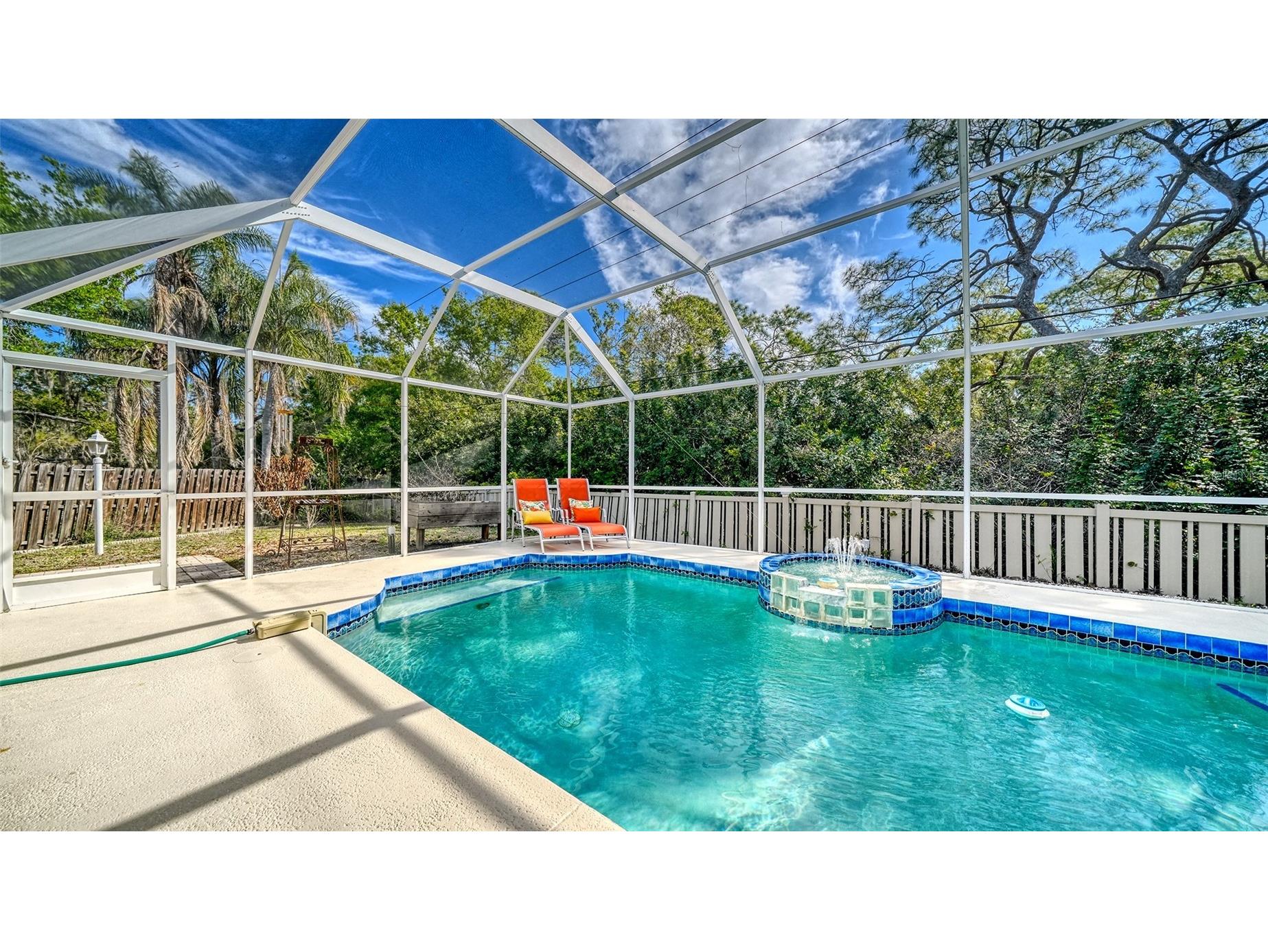 4668 Hamlets Grove Drive Sarasota FL 34235 A4687048 image41