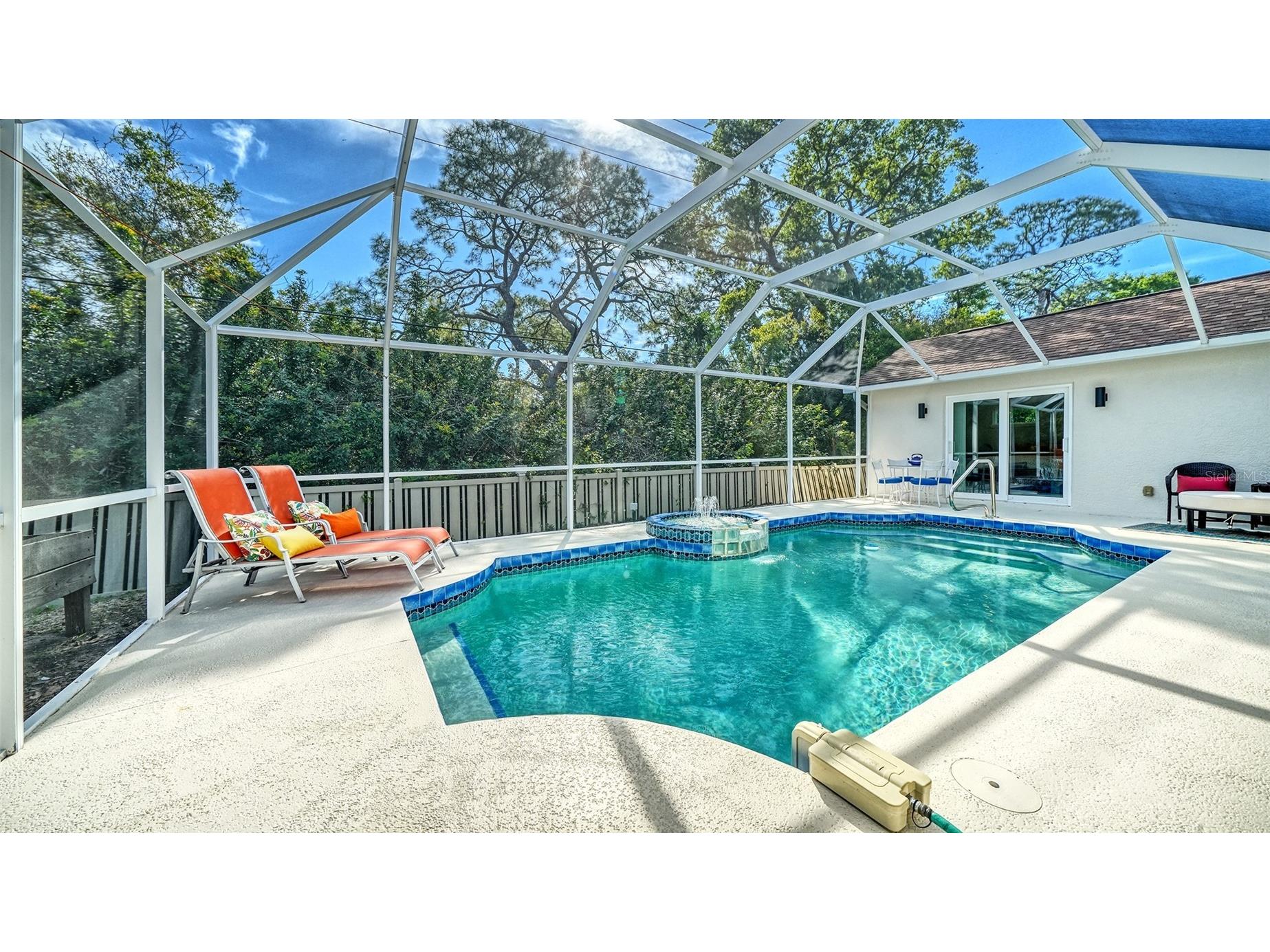 4668 Hamlets Grove Drive Sarasota FL 34235 A4687048 image42