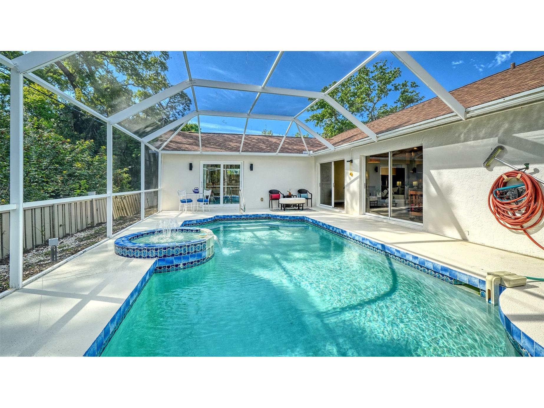 4668 Hamlets Grove Drive Sarasota FL 34235 A4687048 image46