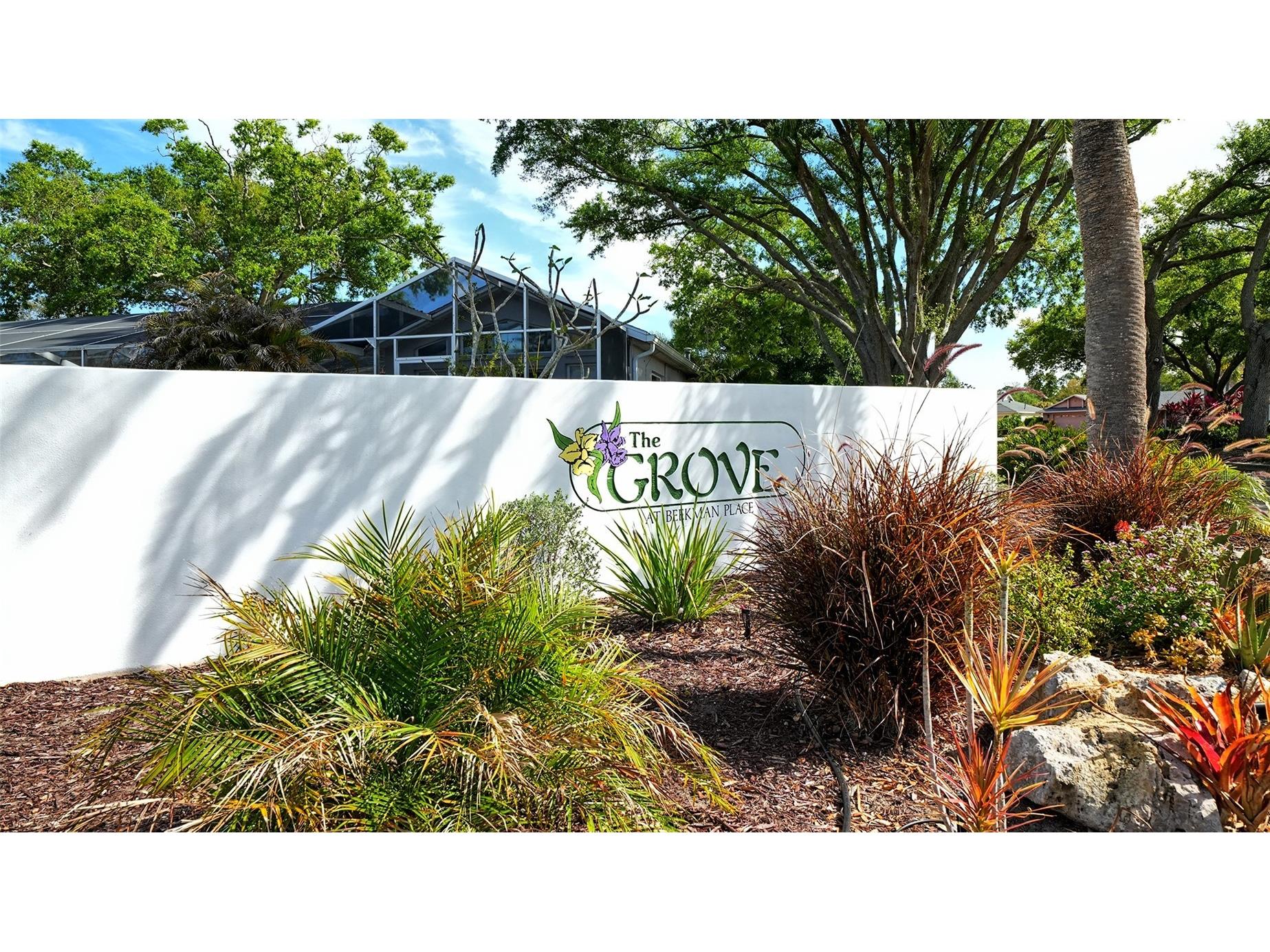 4668 Hamlets Grove Drive Sarasota FL 34235 A4687048 image47