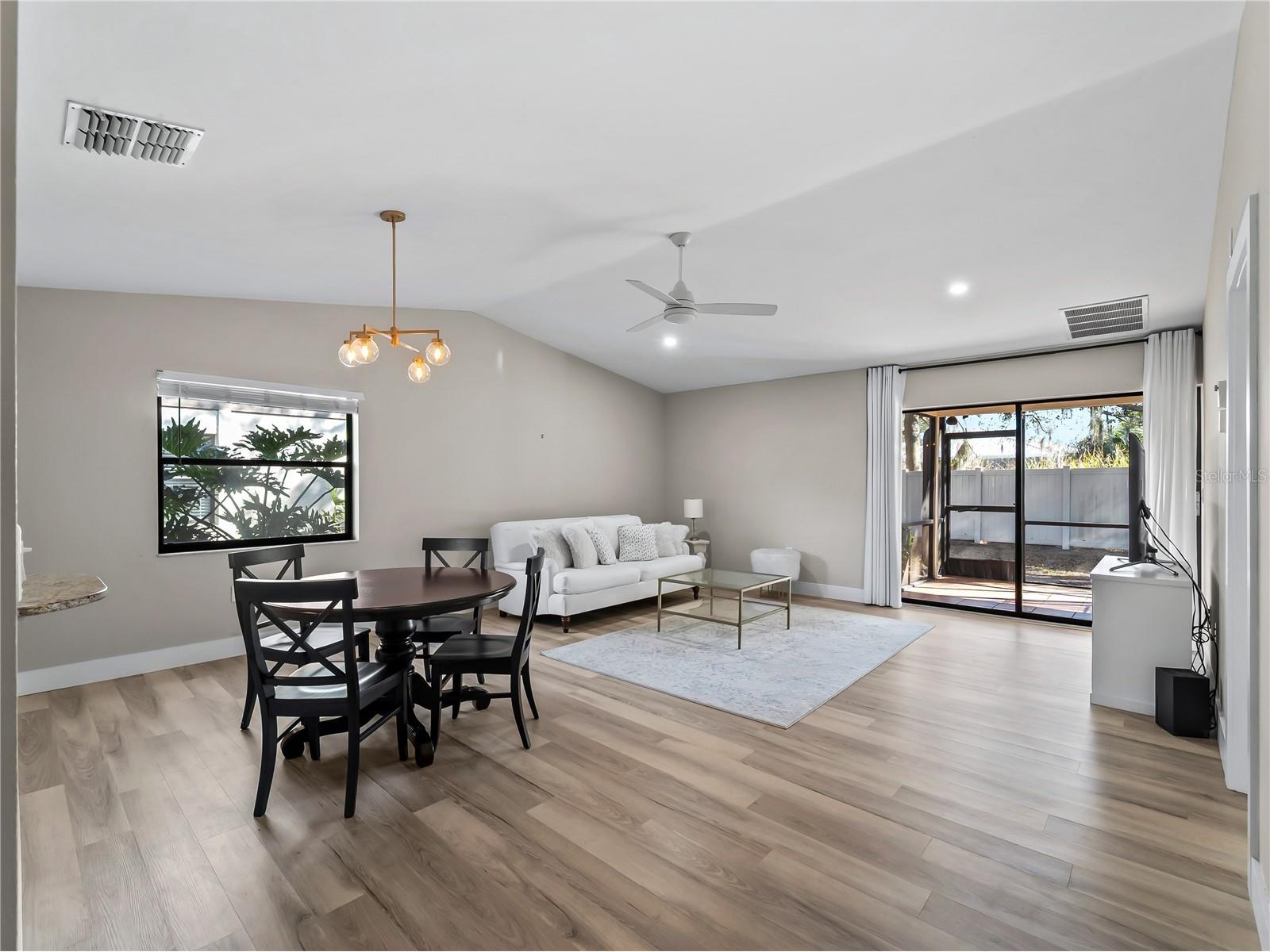 4668 Oak Hill Lane #40 Sarasota FL 34232 A4683176 image15