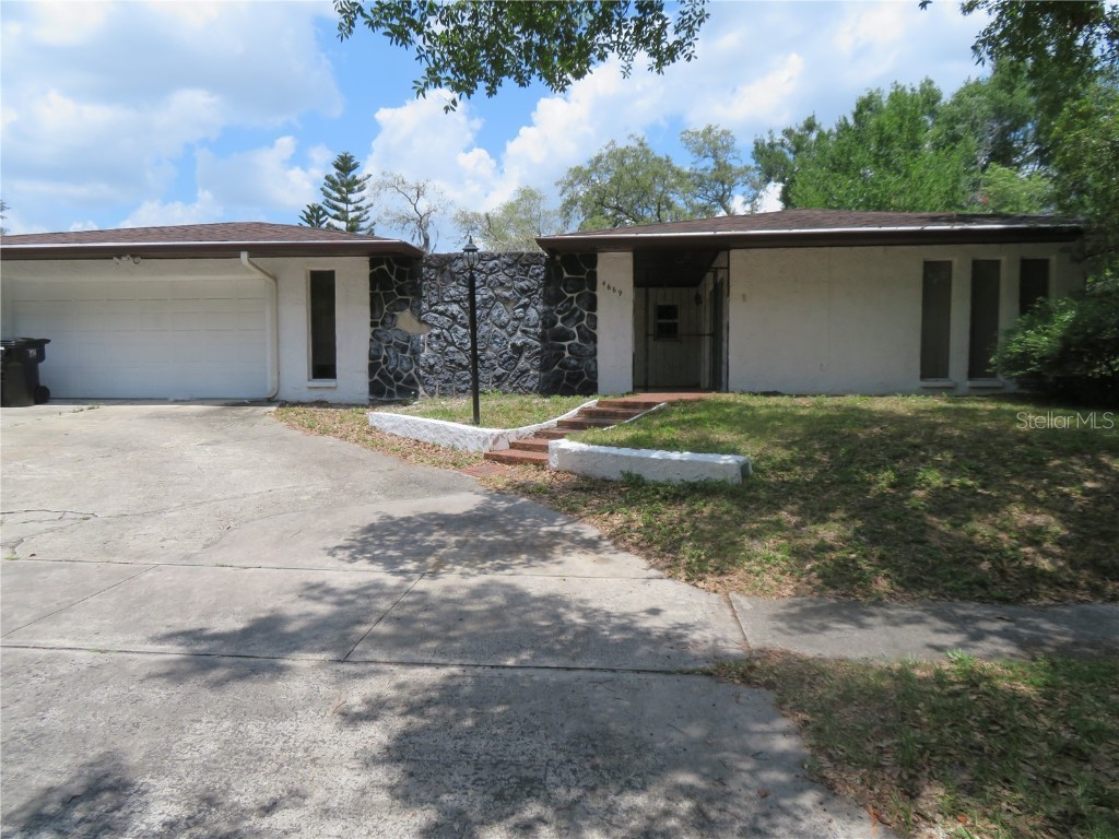4669 Montauk Street Orlando FL 32808 O6160580 image1