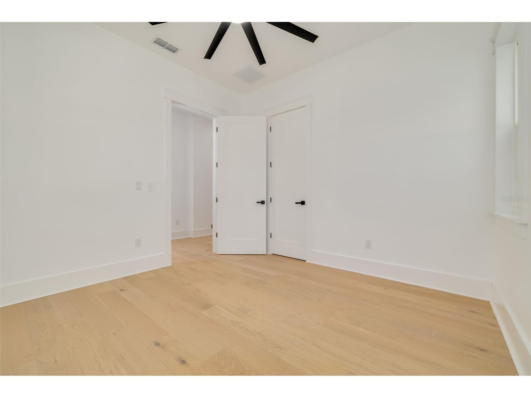 467 34th Avenue N Saint Petersburg FL 33704 TB8496705 image16
