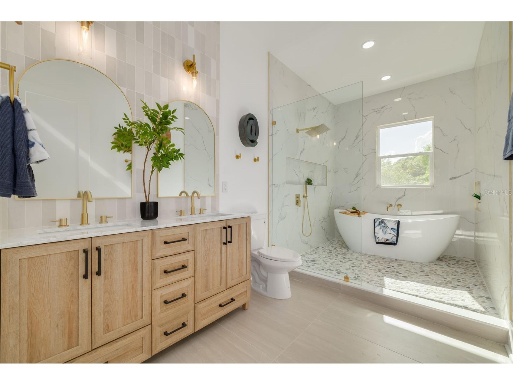467 34th Avenue N Saint Petersburg FL 33704 TB8496705 image25