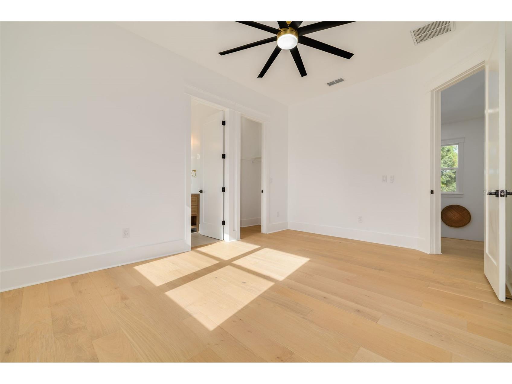 467 34th Avenue N Saint Petersburg FL 33704 TB8496705 image28