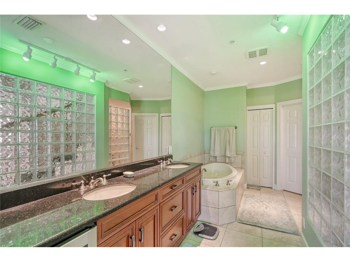 467 Canal Road #467 Sarasota FL 34242 - GRAND CANAL A4628207 image28