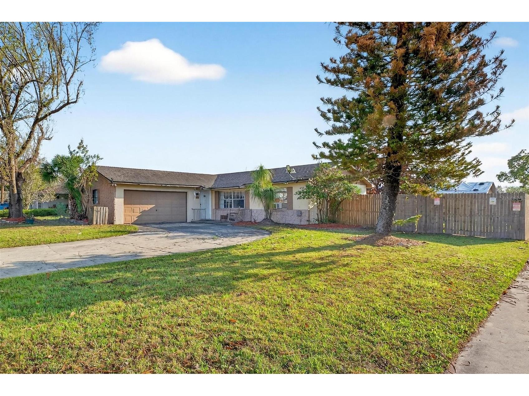 467 Constitution Drive Orlando FL 32809 G5109749 image1