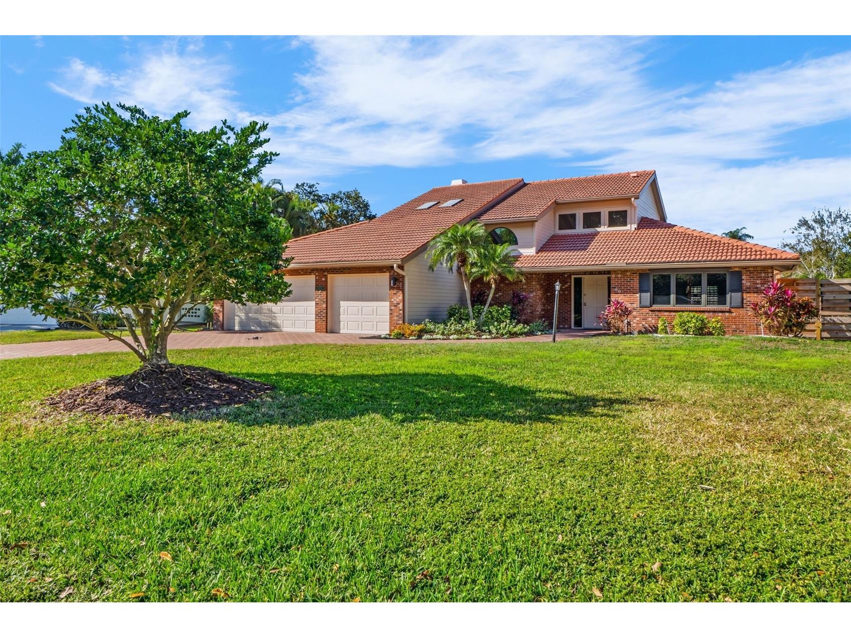 4672 Pine Harrier Drive Sarasota FL 34231 A4676715 image1