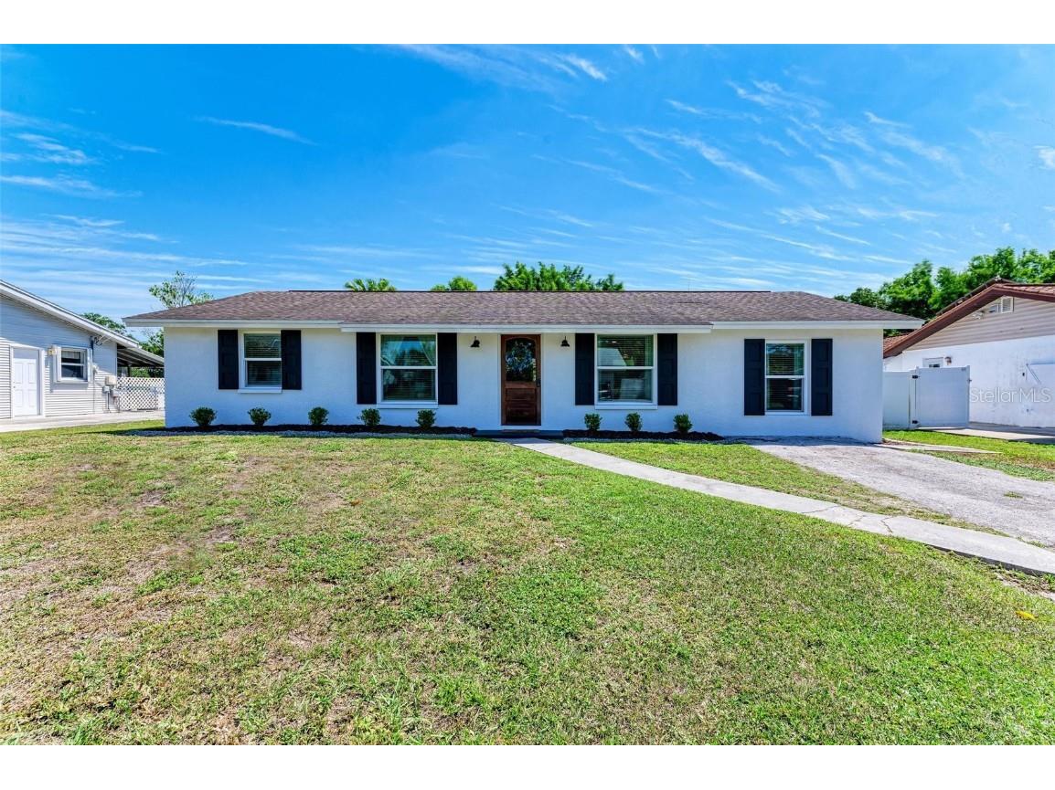 4673 Atlantic Avenue Sarasota FL 34233 A4606580 image1