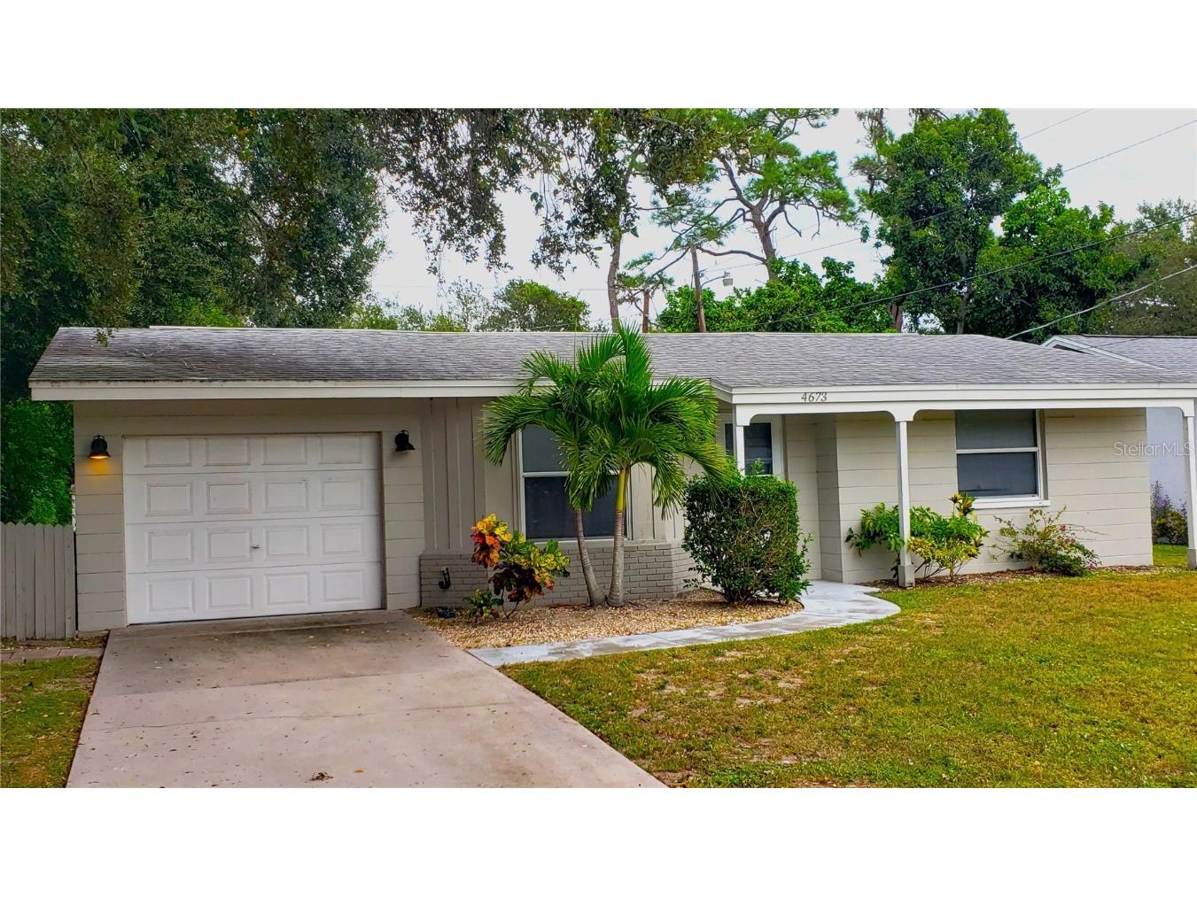 4673 Linwood Street Sarasota FL 34232 A4584575 image1