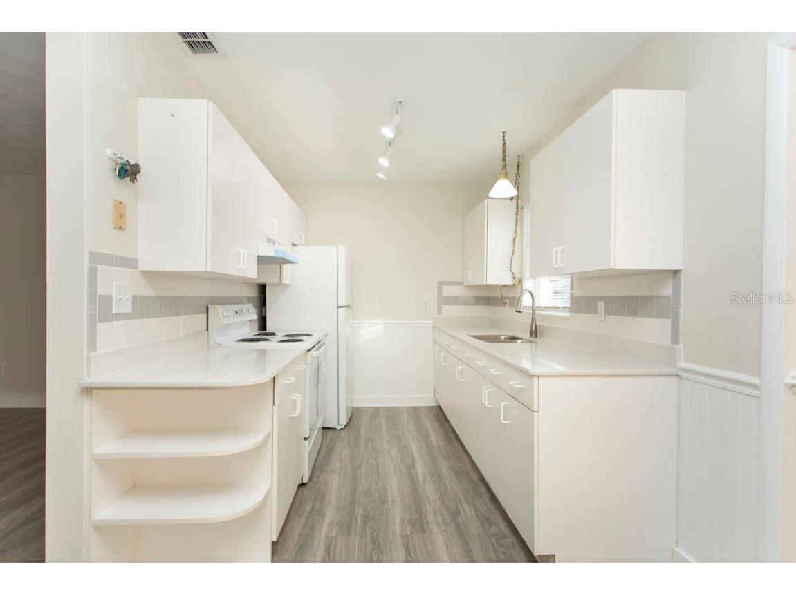 4673 Orlando Circle Bradenton FL 34207 W7881721 image11