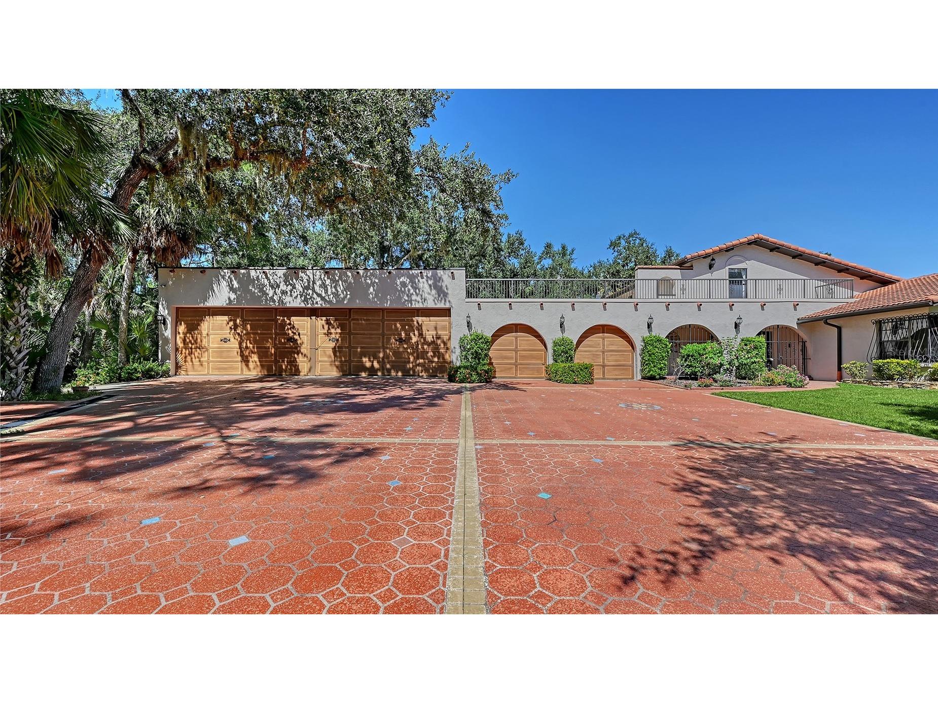 4674 Hidden River Road Sarasota FL 34240 A4668851 image2