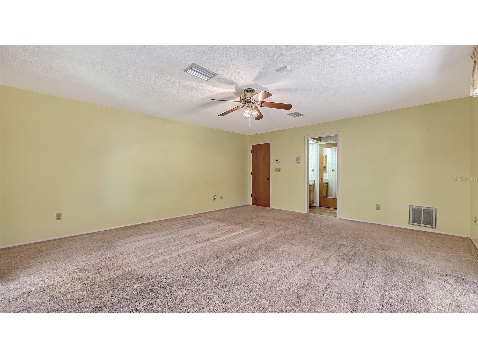 4674 Hidden River Road Sarasota FL 34240 A4668851 image22