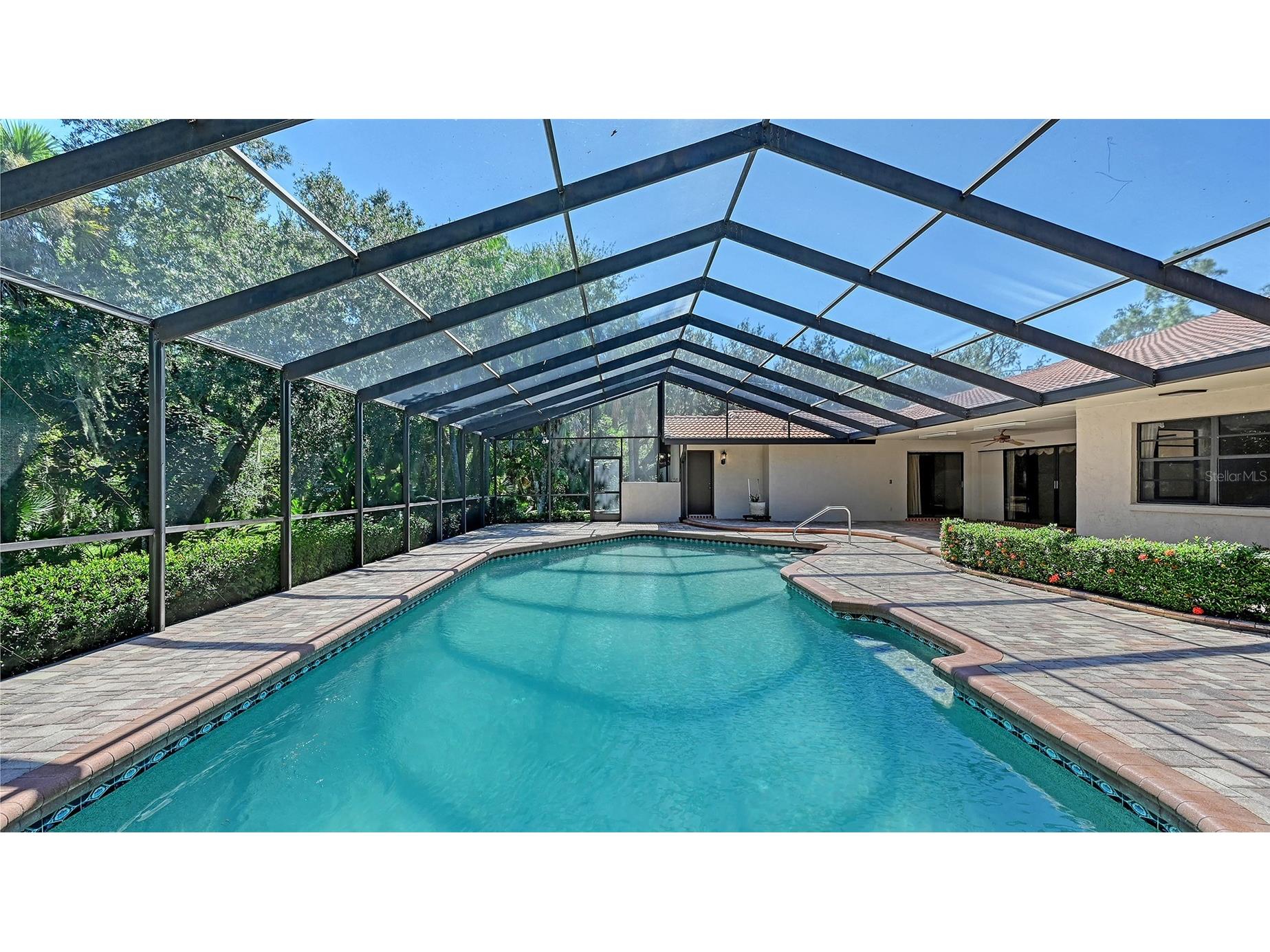 4674 Hidden River Road Sarasota FL 34240 A4668851 image26