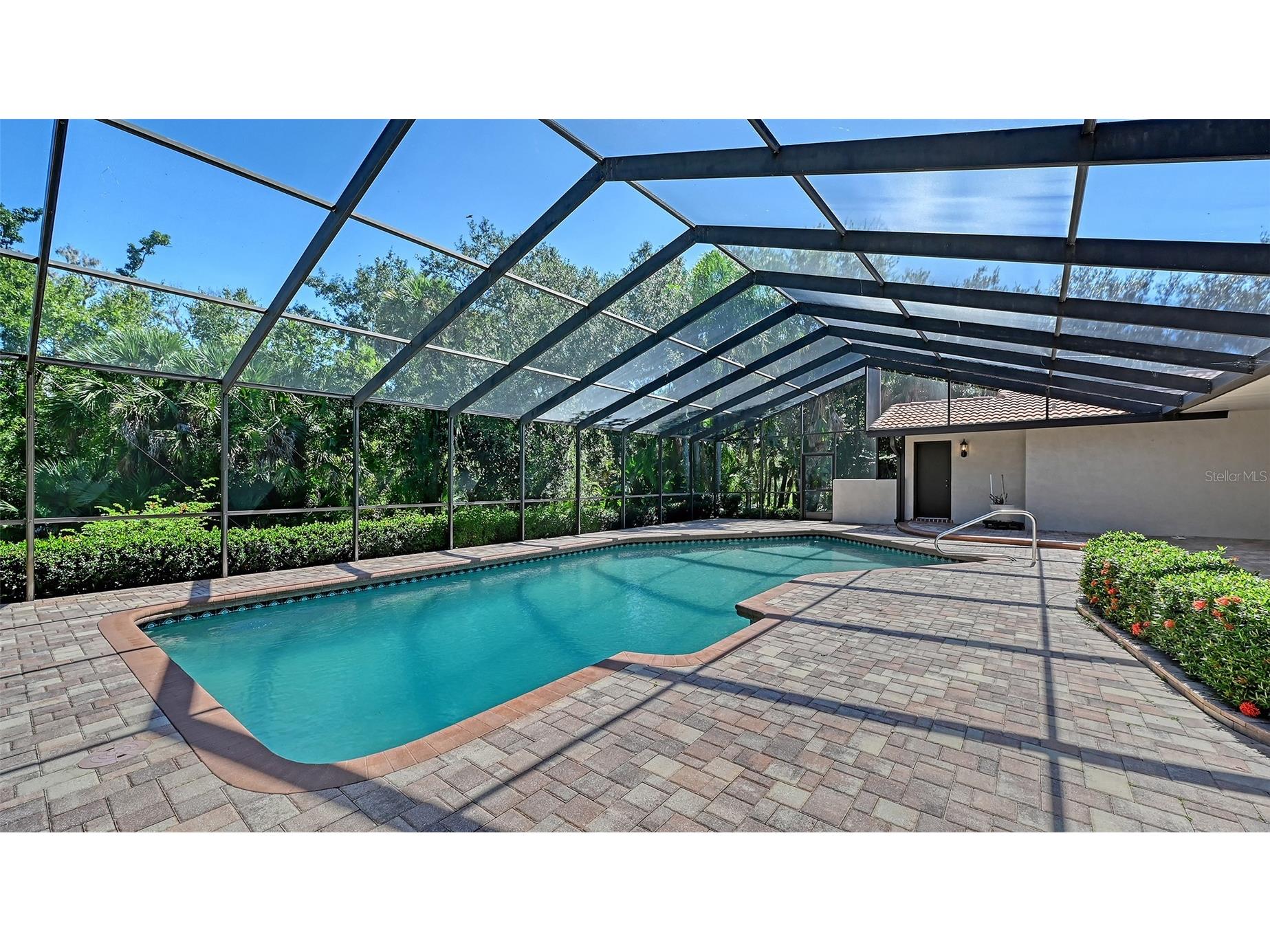 4674 Hidden River Road Sarasota FL 34240 A4668851 image27