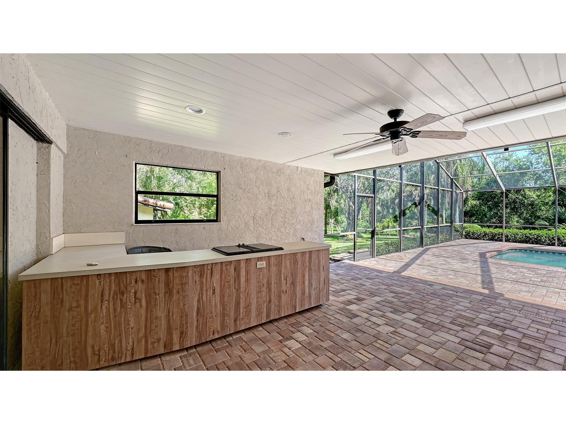 4674 Hidden River Road Sarasota FL 34240 A4668851 image28